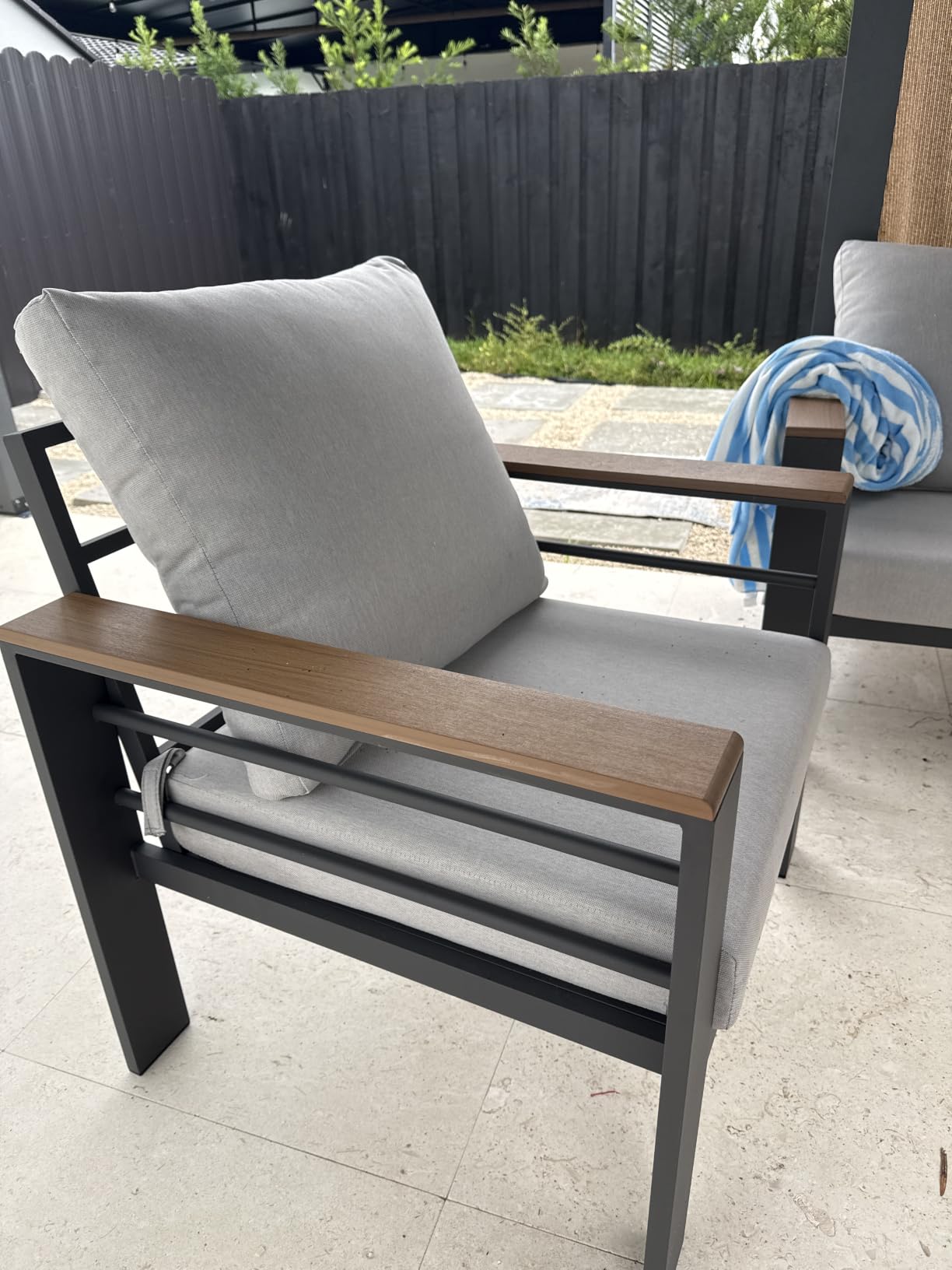 Aoxun Aluminum Patio Furniture Set 7 Seats, Oversized Outdoor Sectional with Washable Thick Cushions, Coffee Table, Patio Conversation Sets for Porch, Balcony, Deck, Dark Gray customer photo 2