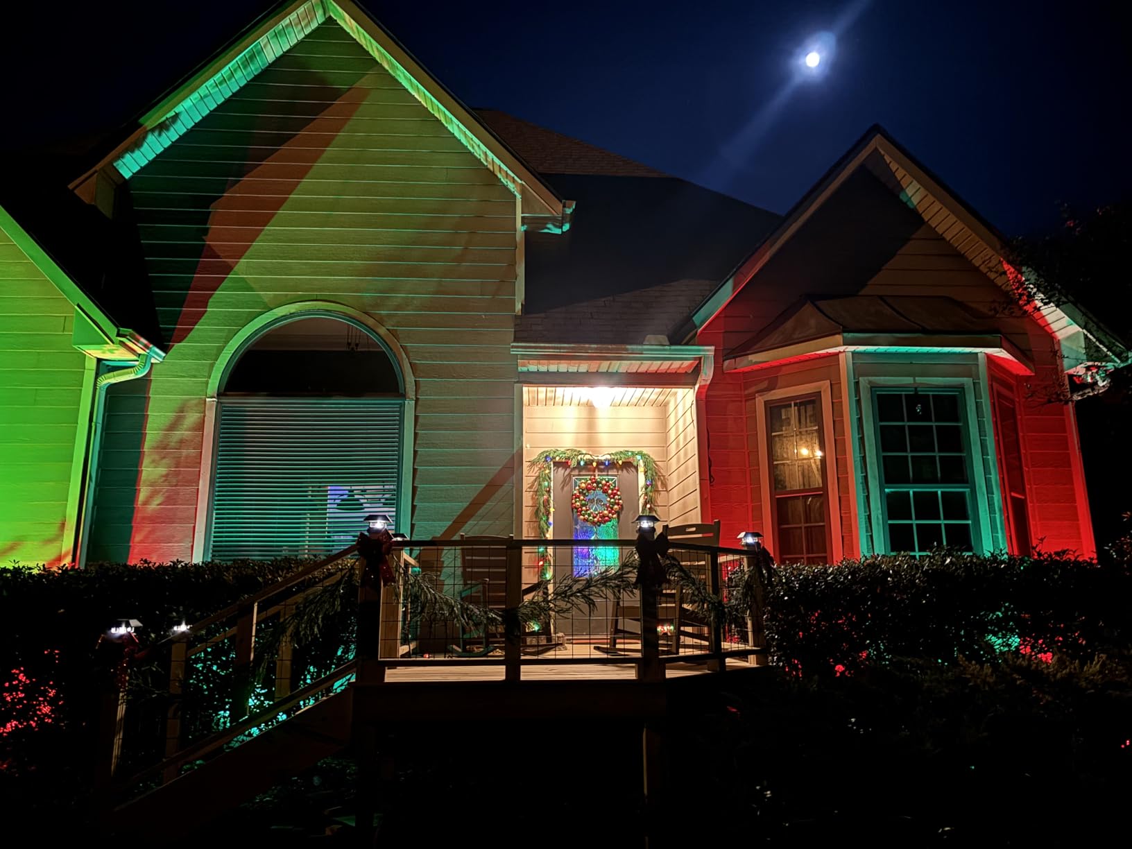 ZUCKEO All-in-One RGB Low Voltage Landscape Lighting Kit, 5W LED Color Changing Landscape Lights with Transformer and 120FT Wire, Outdoor Spotlights for Halloween Christmas Yard Garden Decor, 12Pack customer photo 1