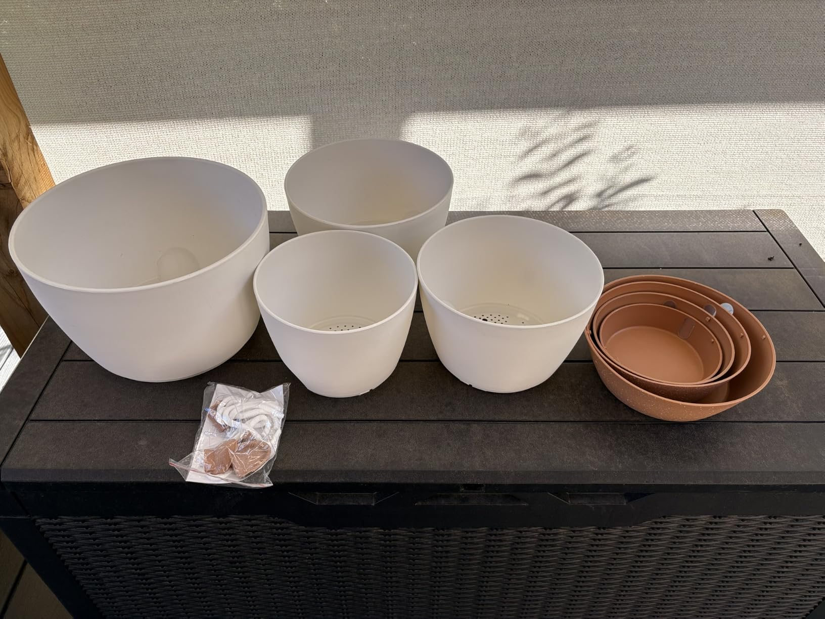 12/10/9/8 inch Self Watering Pots with Visual Water Window, Extra Large Self Watering Plant Pot with Drainage Holes and Saucers, White Flower Pots for Indoor Plants customer photo 2