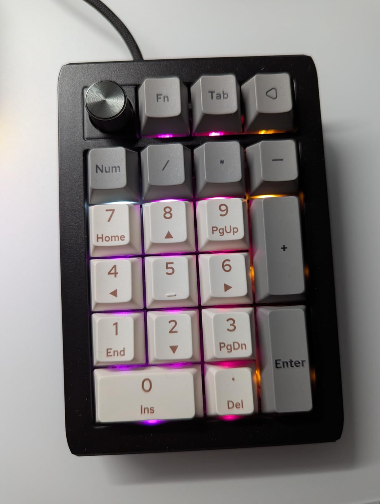 EPOMAKER EK21 VIA Gasket Number Pad w/ 1000mAh Battery, BT 5.0/2.4GHz/Wired | Hot-Swap Numpad with Aluminum Alloy knob, Programmable for Win/Mac/Gaming (Black Silver, Zebra Switch) customer photo 1