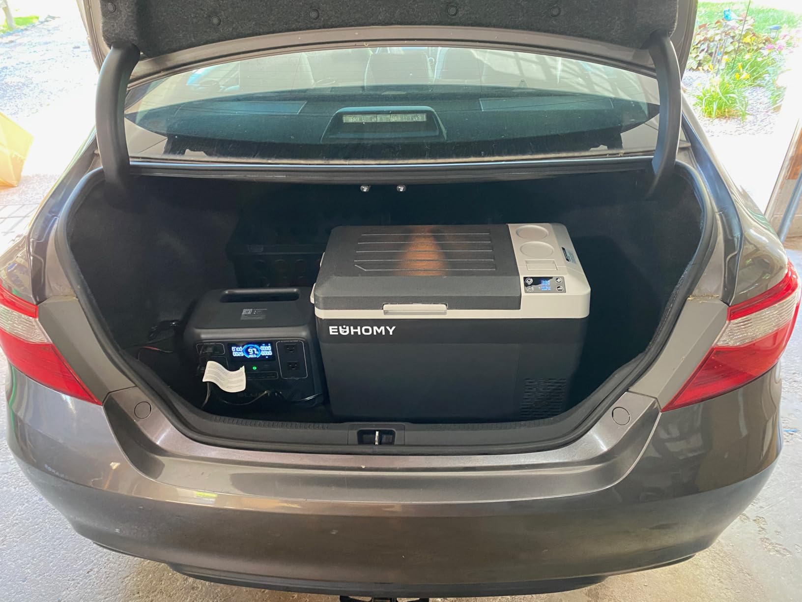 BLUETTI Solar Generator Elite 100 V2 with 200W Solar Panel Included, 1024Wh customer photo 2
