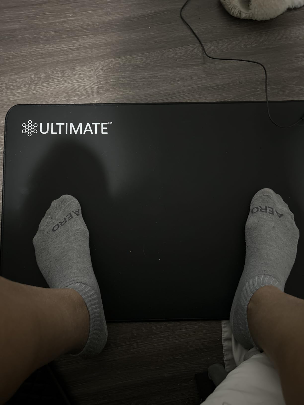 Ultimate Grounding Mat, Conductive Carbon Earthing Mat & Grounded Pad for Feet, Desk or Bed, Supports Sleep, Energy, Pain Relief, Inflammation & Wellness, 18-Foot Grounding Cord & Lifetime Warranty customer photo 1