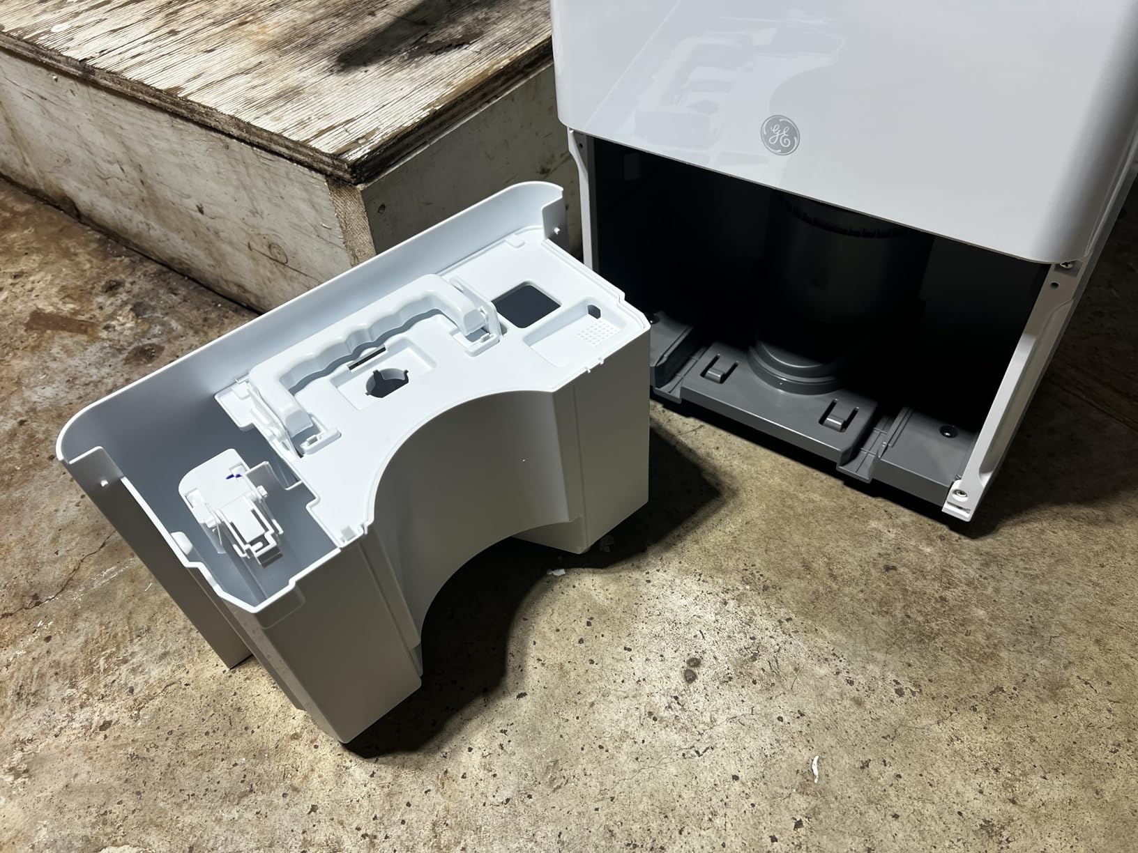 GE Dehumidifier, 50 Pint for Basement Bedroom Bathroom, 5000 Sq Ft | Smart Dry Technology, Humidistat Control, Continuous Drain Option, Bucket Full Alarm, Auto Restart & Defrost customer photo 2