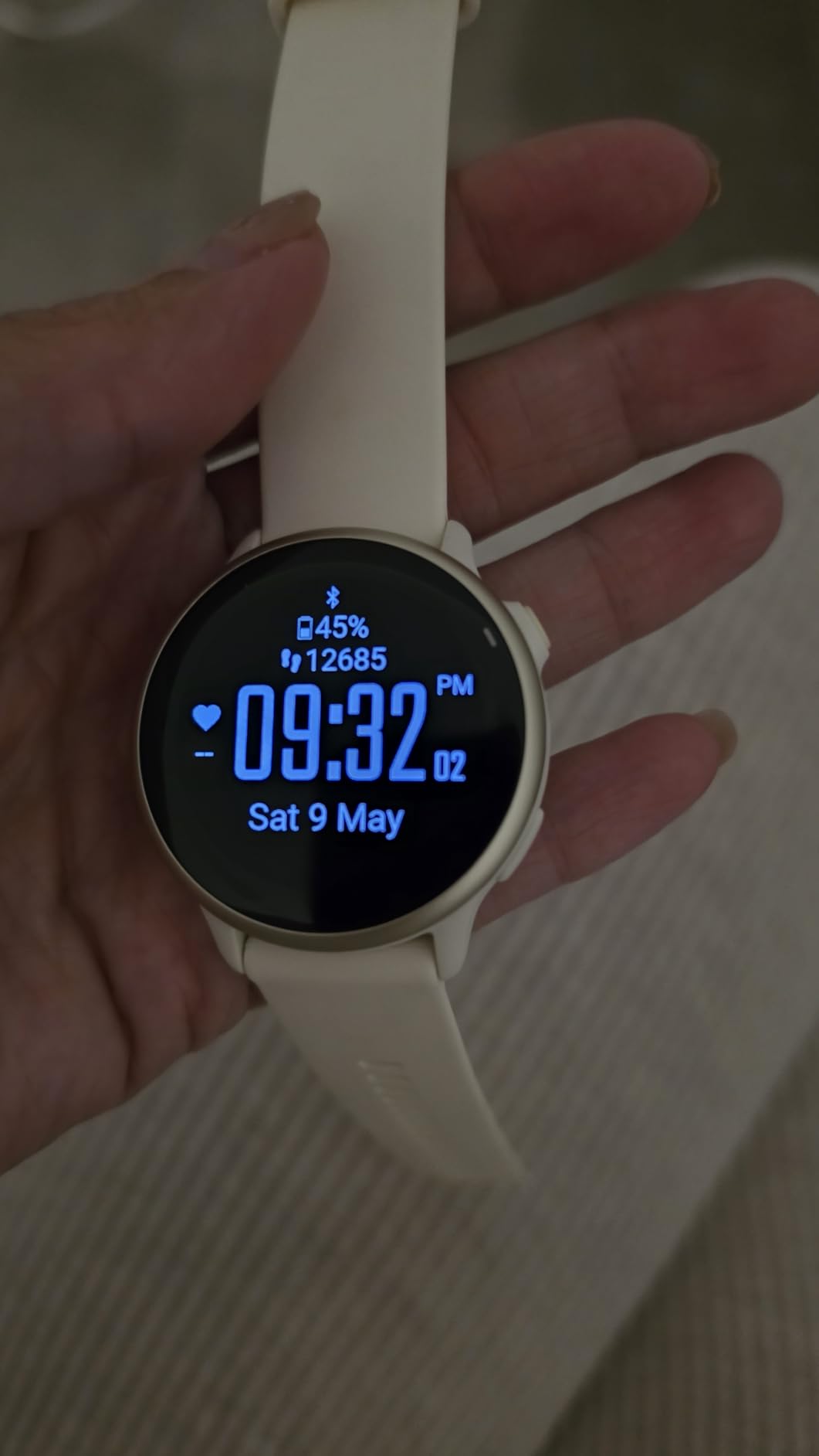 Garmin vívoactive® 6, Health & Fitness GPS Smartwatch, Pebble Gray/Slate customer photo 2