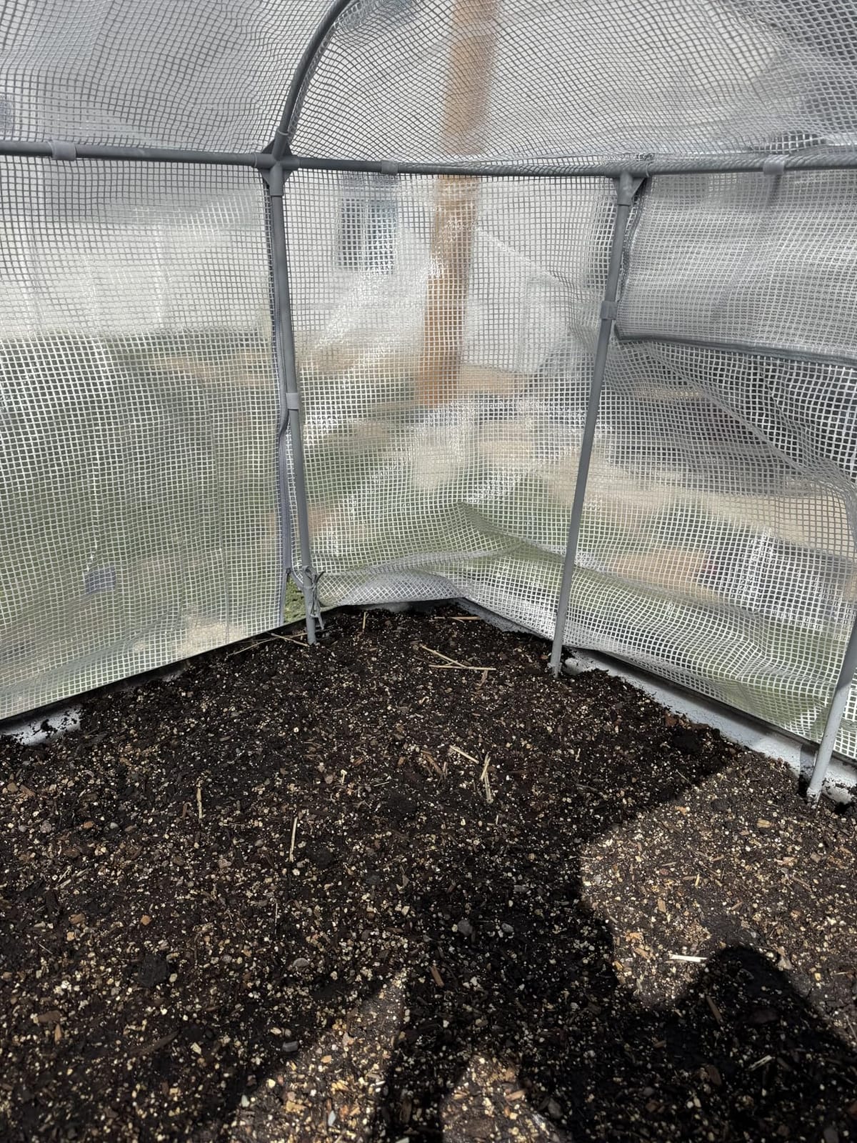 Vego garden Frost Greenhouse Cover System for 2.5' x 9.5' Garden Bed customer photo 1
