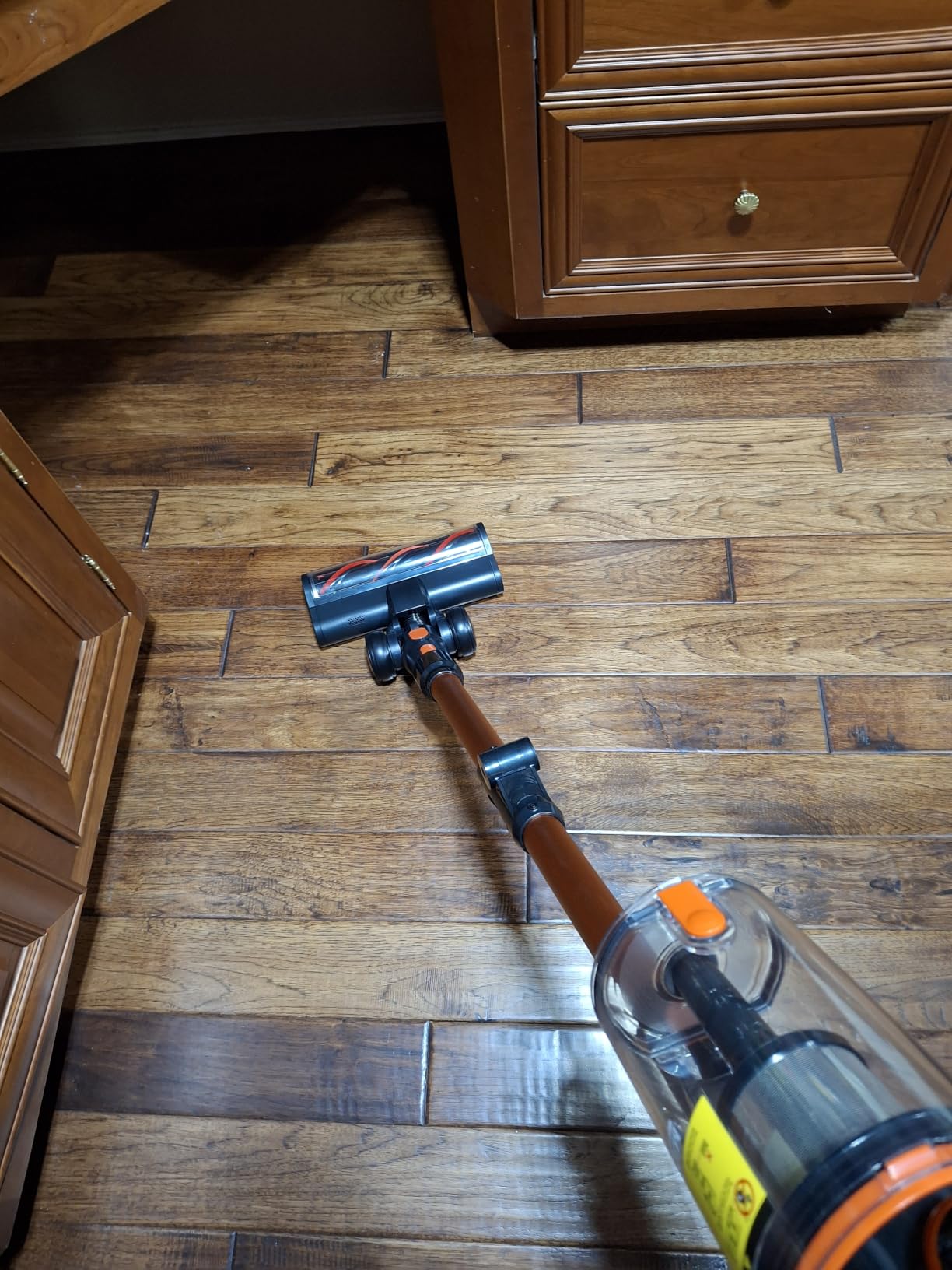 Cordless Vacuum Cleaner, 650W/55Kpa/70Mins Stick Vacuum Cleaners for Home | 180 Degree Foldable Wand & 3.3Ft Hose, Touch Screen, AUTO-Mode, Wall Mount Charging, Fragrance, Vacuum for Floor/Carpet/Pet Hair/Car customer photo 2