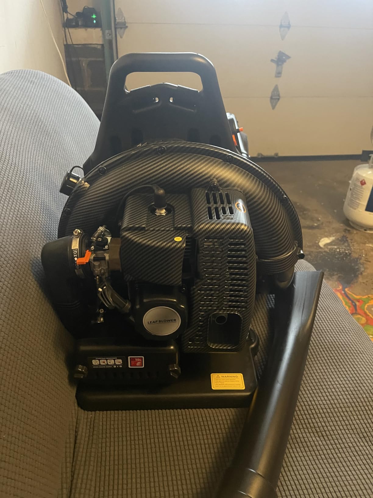 72CC Backpack Gas Leaf Blower, 2-Stroke Powerful Engine | 230MPH 760CFM airflow, low noise, variable speed & cruise control, ergonomic backpack, for lawn driveway patio cleanup, Black customer photo 1