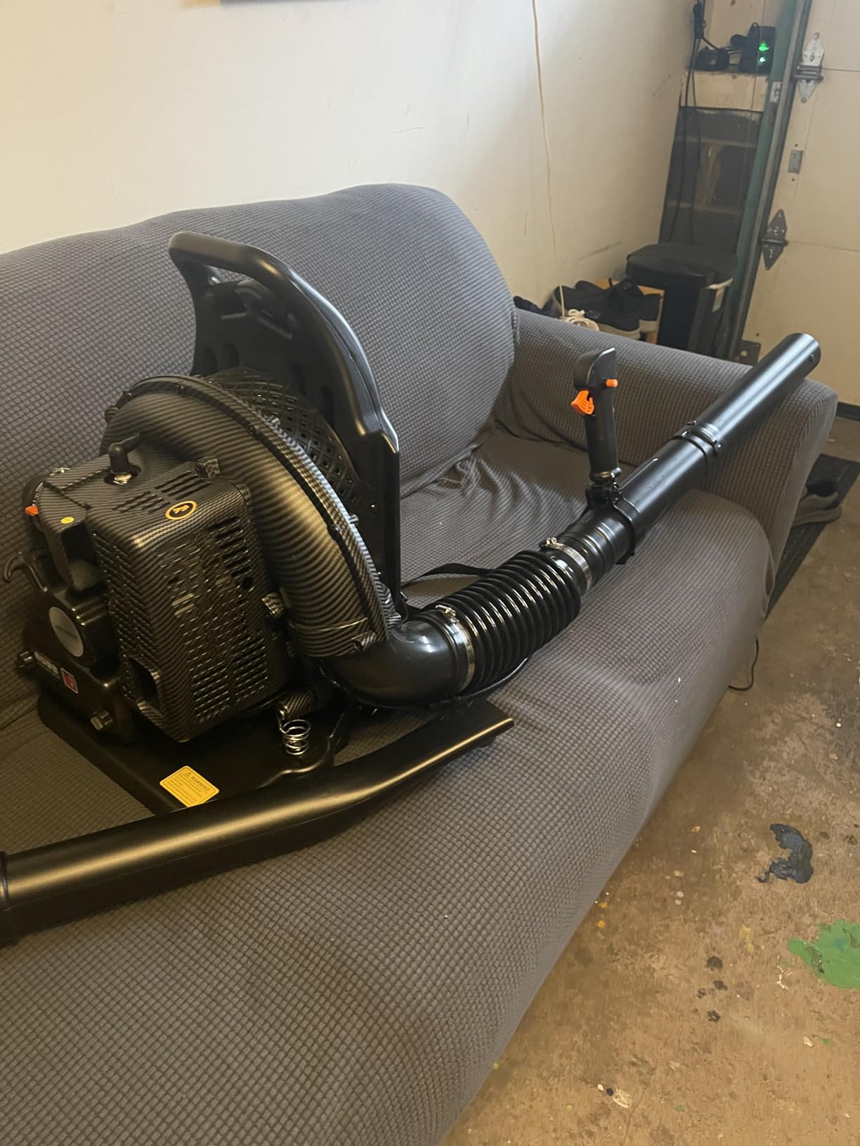 72CC Backpack Gas Leaf Blower, 2-Stroke Powerful Engine | 230MPH 760CFM airflow, low noise, variable speed & cruise control, ergonomic backpack, for lawn driveway patio cleanup, Black customer photo 2