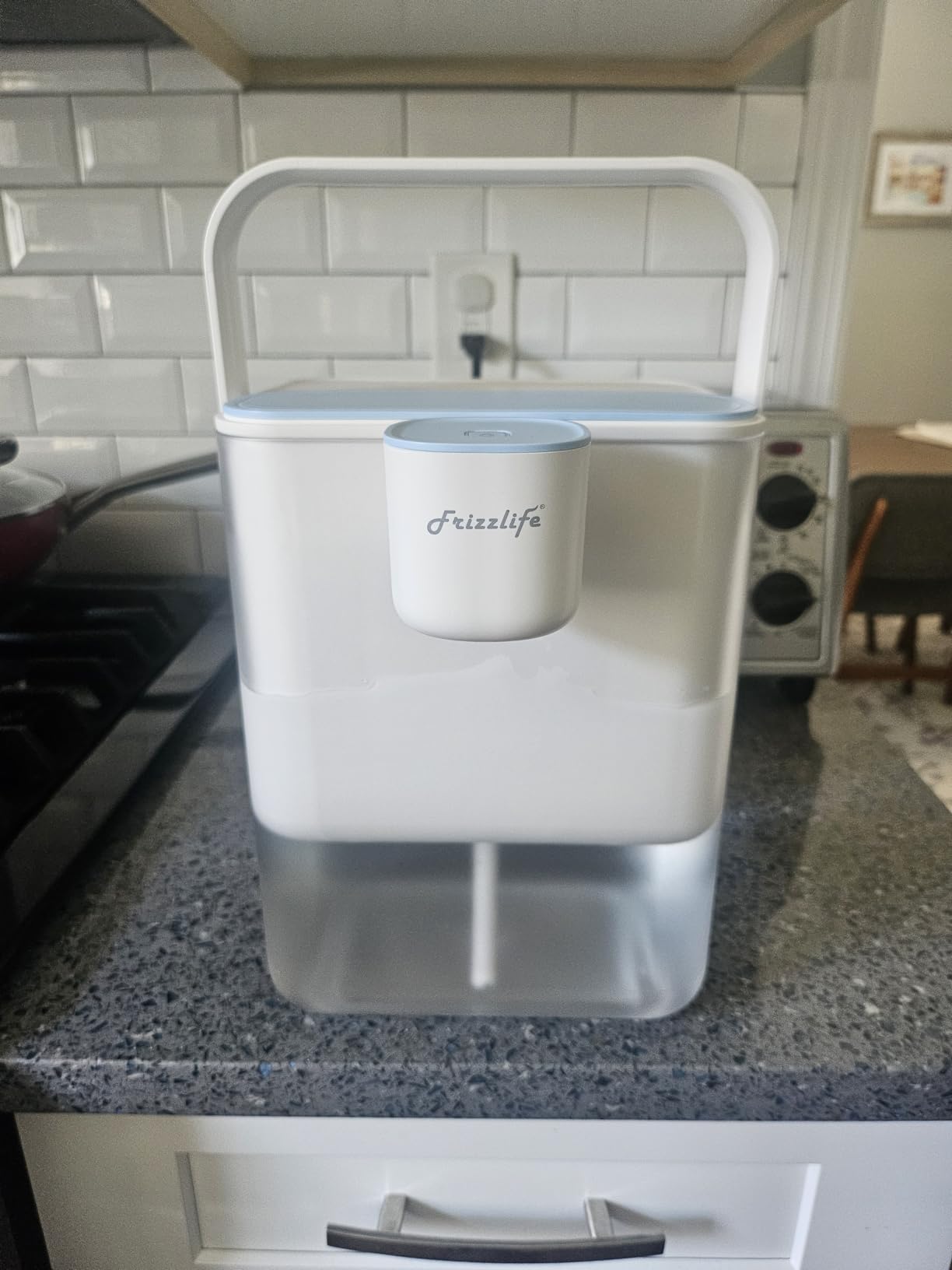 Frizzlife MD40 Alkaline Electric Water Filter Dispenser, 18-Cup | NSF/ANSI Certified, 400-Gallon, Alkaline Mineral Water, Countertop Rechargeable Instant System, 6 Months Filter Life Pitcher customer photo 2