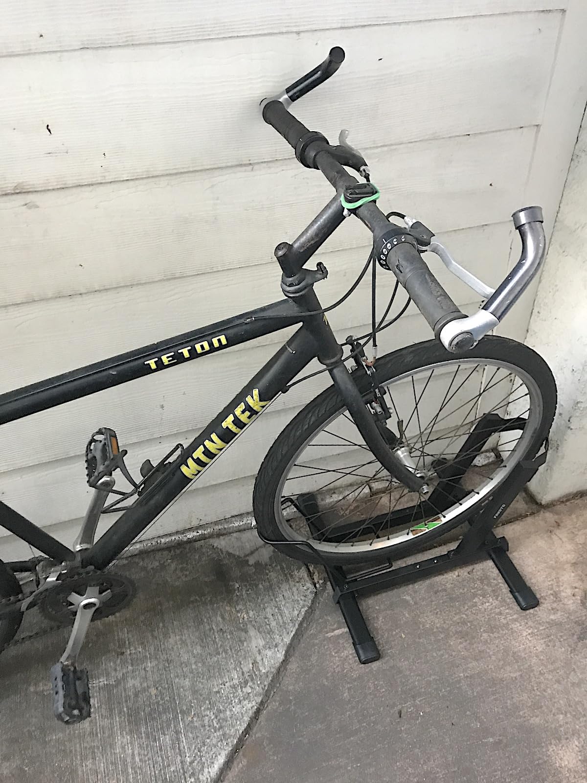 Favoto Bike Stand for E-Bike, Road & Mountain Bikes, Fits Up To 4