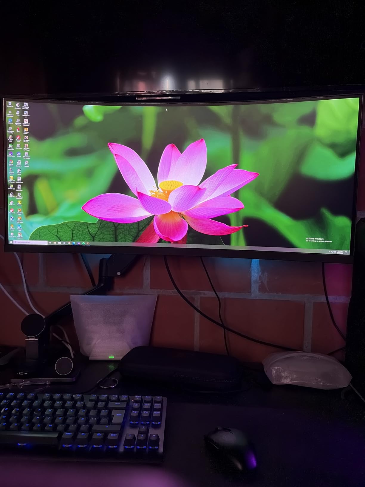 32 Inch 4K Computer Monitor UHD 3840 x2160P, 60Hz, IPS Display, HDR10 customer photo 2