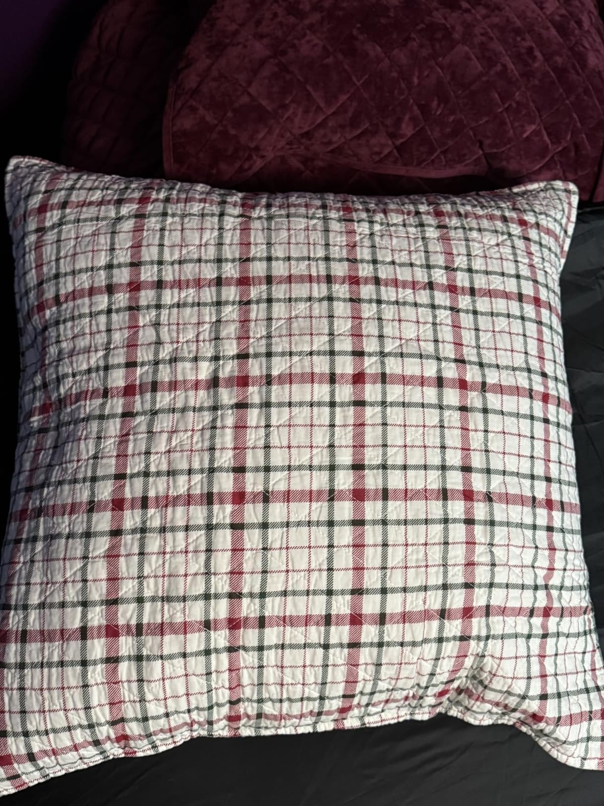 Utopia Bedding 18x18 Outdoor Pillows, Water Resistant Throw Pillows, 4-Pack customer photo 2