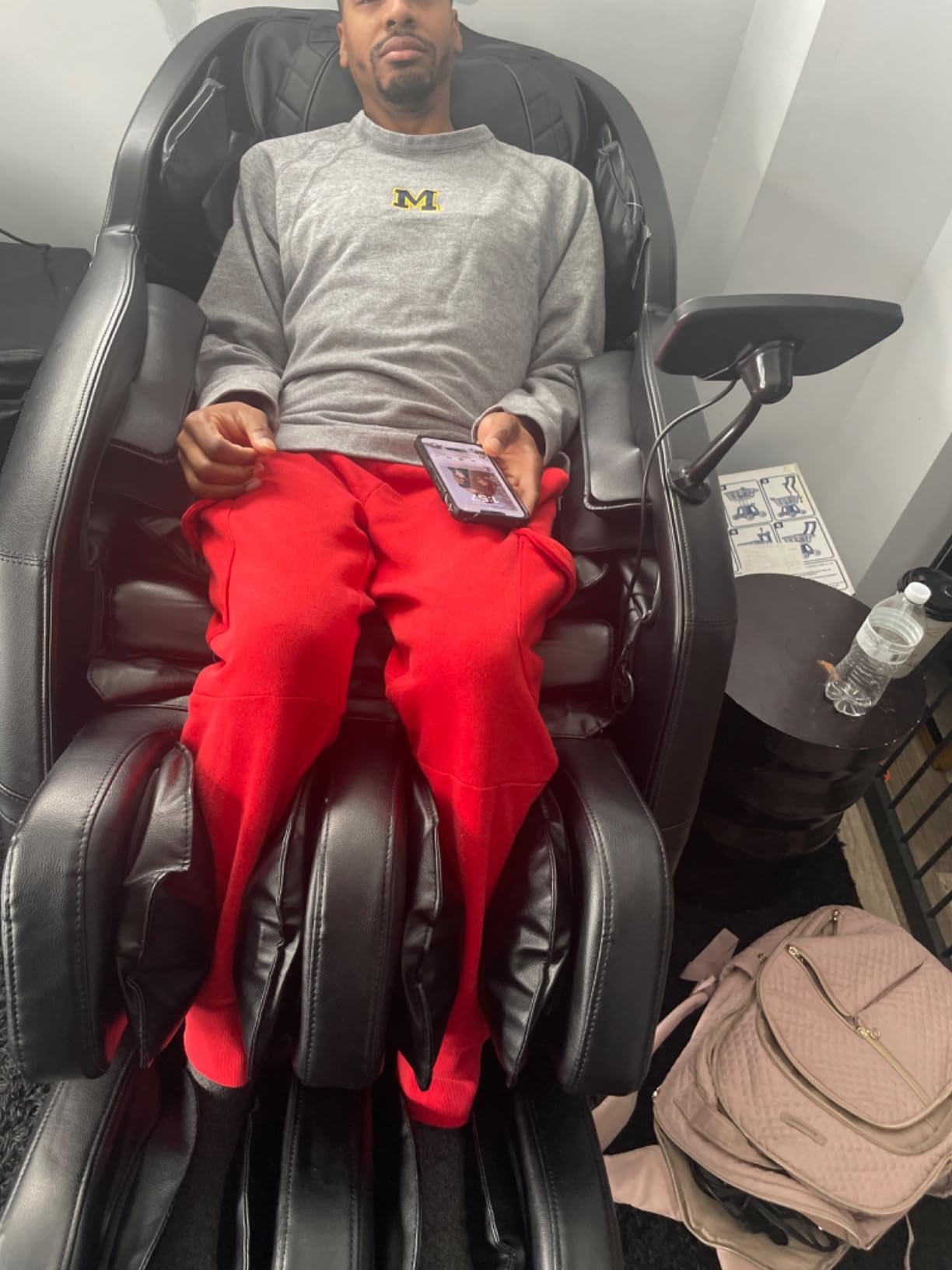 Mazzup Full Body Zero Gravity Shiatsu Massage Chair with Fully Assembled, LCD Screen, Shortcut Keys, USB Charging Port, Heat, for Loved Ones, Parents, Black customer photo 1