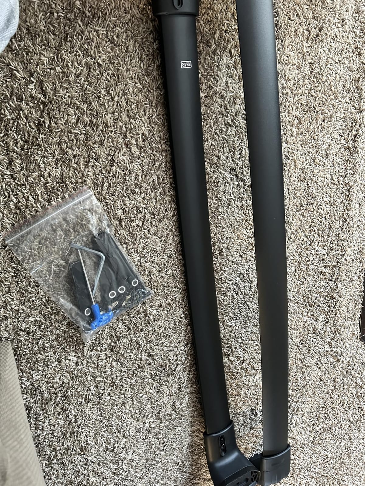 Lockable Roof Rack Cross Bars Compatible with 2021-2026 Chevy Tahoe & Chevrolet Suburban & GMC Yukon XL & Cadillac Escalade ESV, 300lbs Heavy Duty Anti-Theft Aluminum Crossbars customer photo 2
