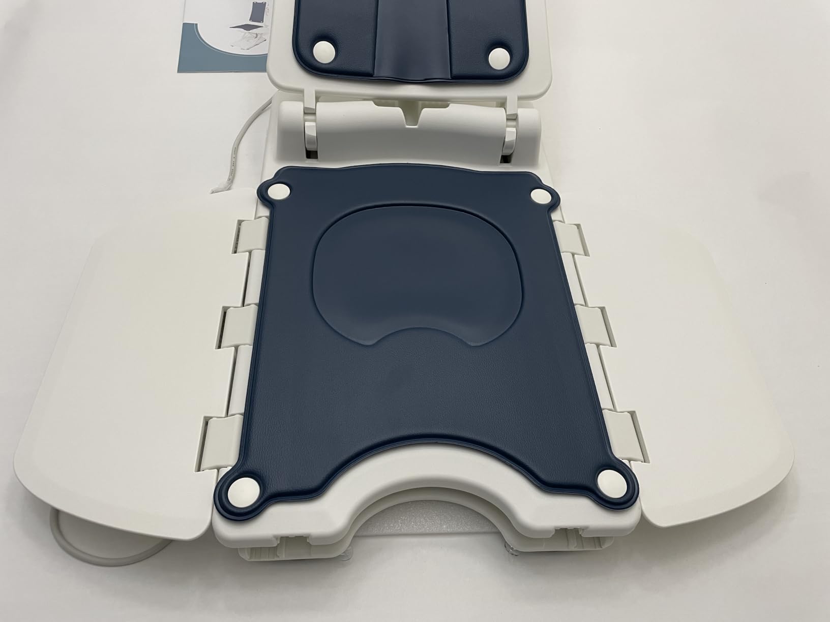 PELEGON Electric Lift Chairs for Elderly, 2-in-1 Floor Lift & IP68 Waterproof Bath Lift, Foldable Lift Assist Device with Remote, 300 lb Capacity, Emergency Stop, 1 Click-Assembly Fall Recovery Chair customer photo 1