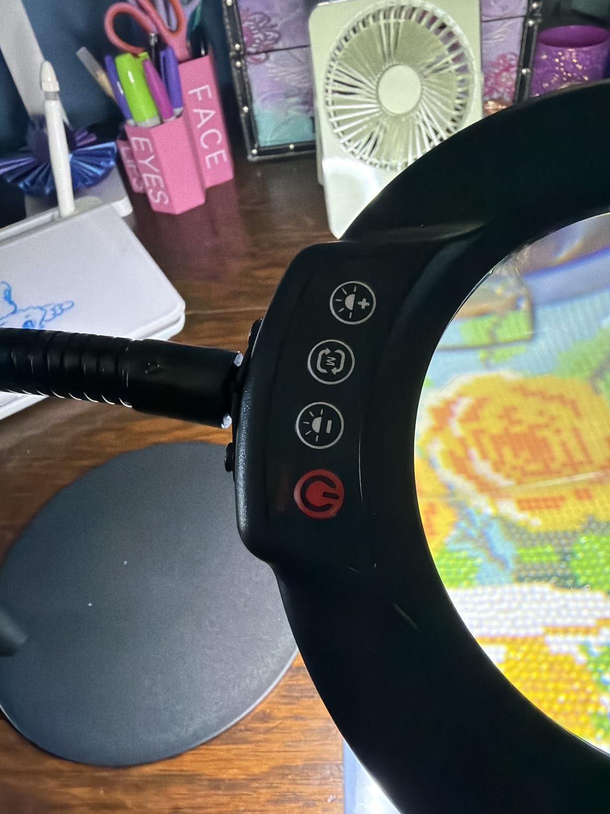 10X Magnifying Glass with Light and Stand, 16.5in Flexible Goose-Neck, 5 Color Modes Stepless Dimmable LED Lighted Desk Lamp, Hands Free Magnifier for Crafting Hobby Painting Close Work - Black customer photo 1