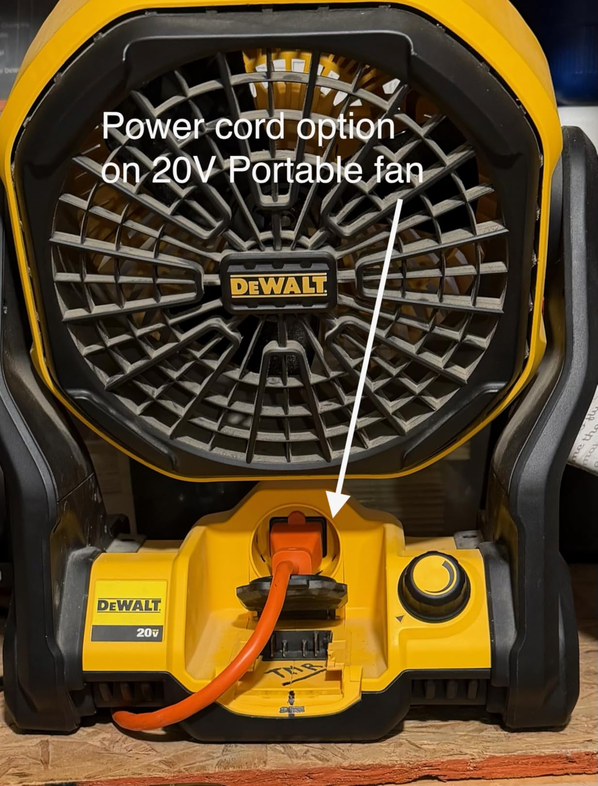 DEWALT 20V MAX Cordless Wet Dry Shop Vac 6 Gallon, Portable Vacuum Cleaner with Powerful Suction, Blower Function, On-Board Storage, Jobsite & Garage Vacuum, Tool Only, DXCVXA06B customer photo 2