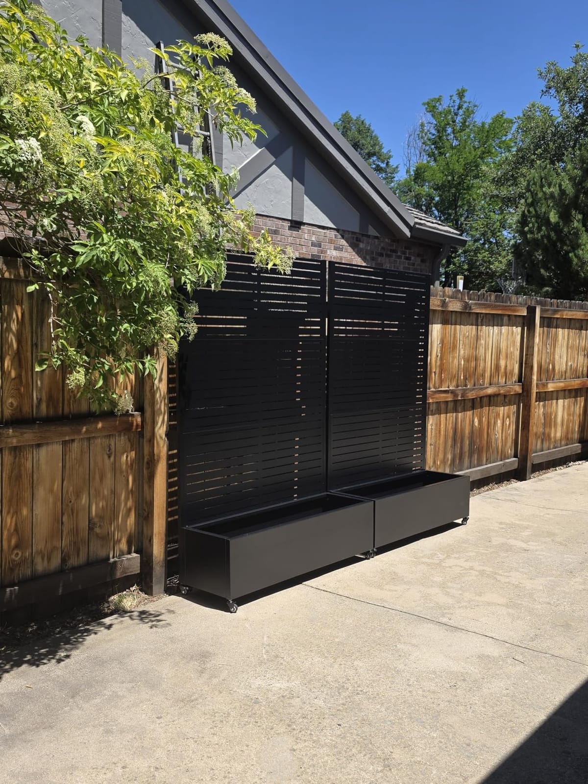 MTART Metal Planter Box with Trellis, 72.1