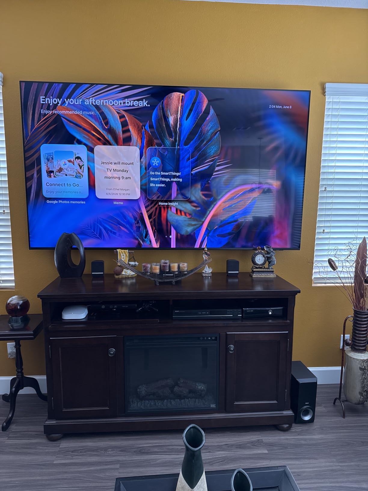 Samsung 75-Inch Class M80H Series, Mini LED, 4K, Smart TV, 2026 Model customer photo 1