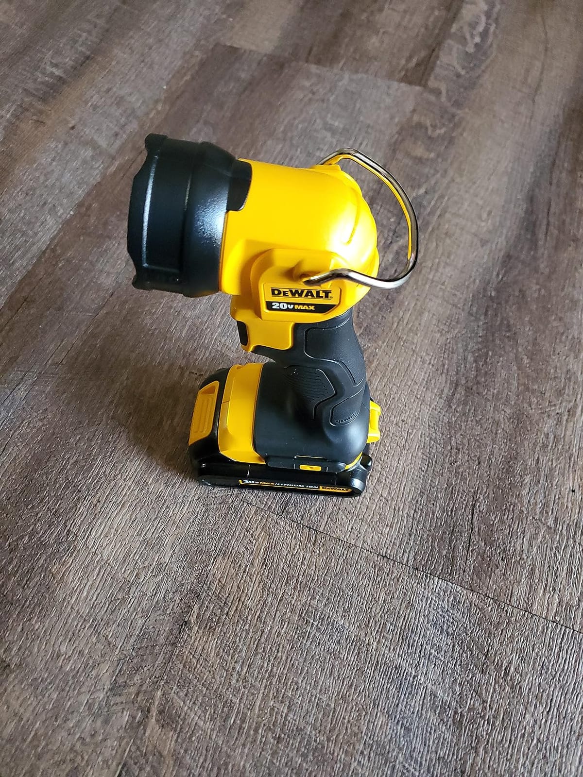 DEWALT 20V MAX 3-Tool Brushless Power Tool Set, Includes 1/2 Cordless Drill, 1/4 Impact Driver, Oscillating Tool, 3 Batteries and a Charger, Extended Runtime, Lightweight (DCK360D3) customer photo 2