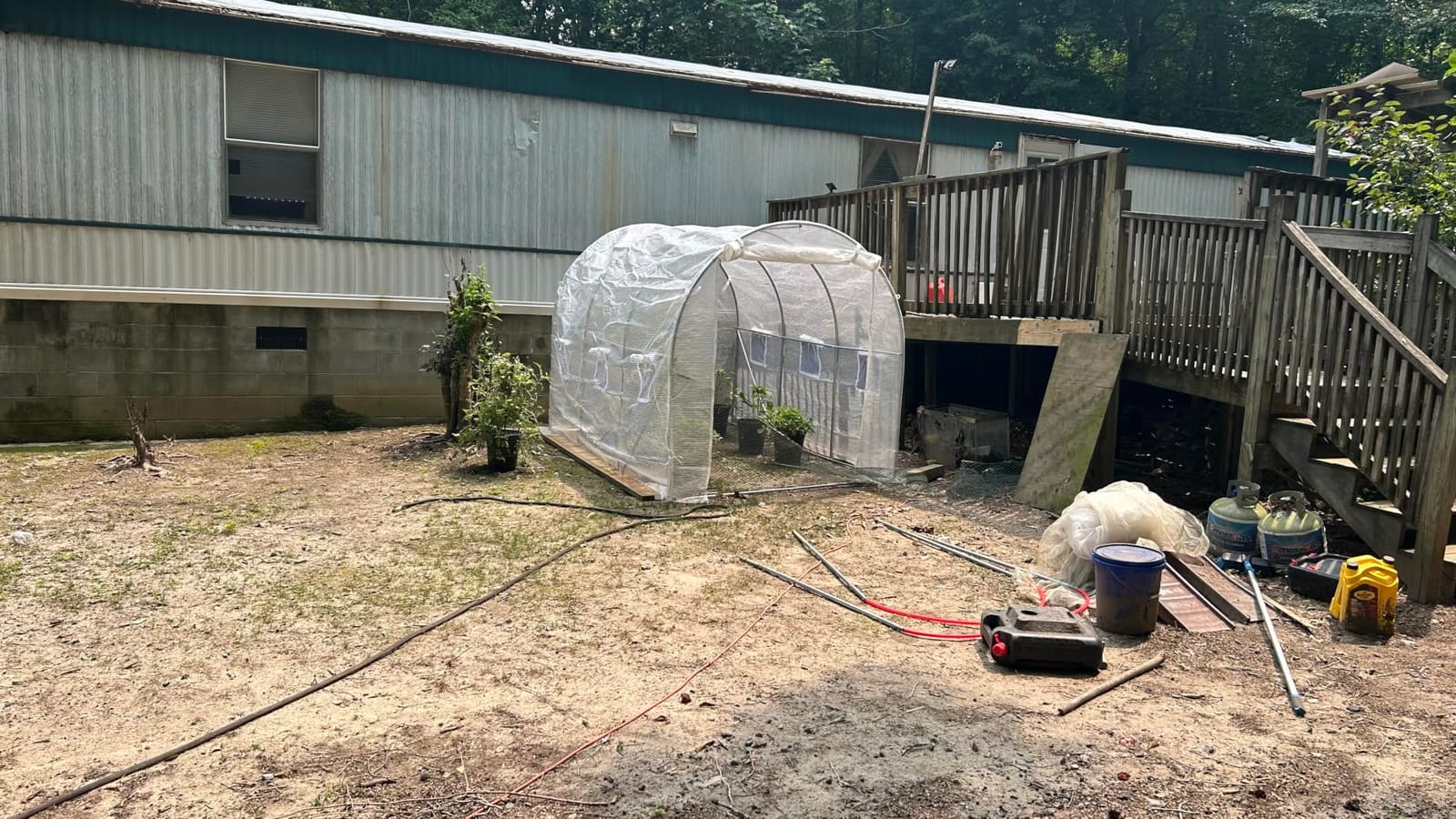 VEVOR Walk-in Greenhouse, 54