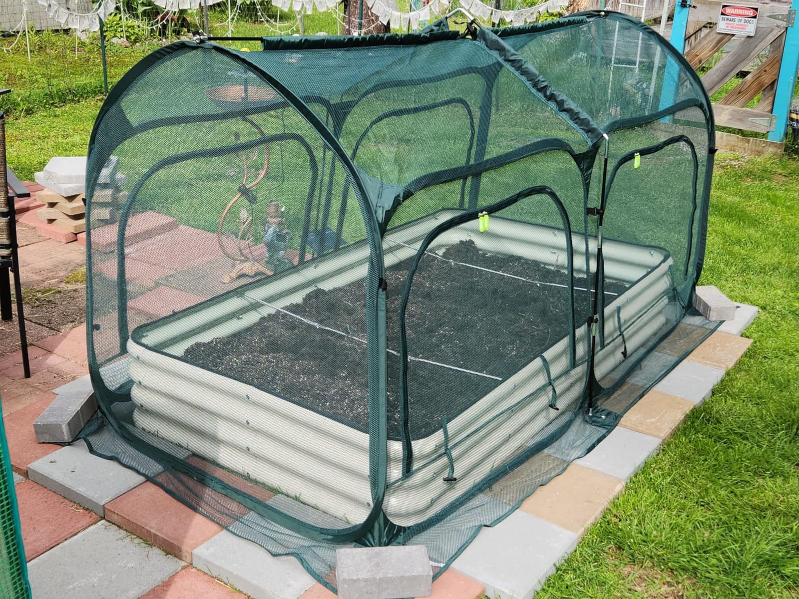 PORAYHUT All-in-One Raised Garden Bed and Crop Cage Net Kit, Metal Outdoor Planter Box with Protective Mesh Greenhouse Cover for Backyard Vegetables, Herbs, Flowers (5.25 * 2.6FT Raised Bed & NET) customer photo 1