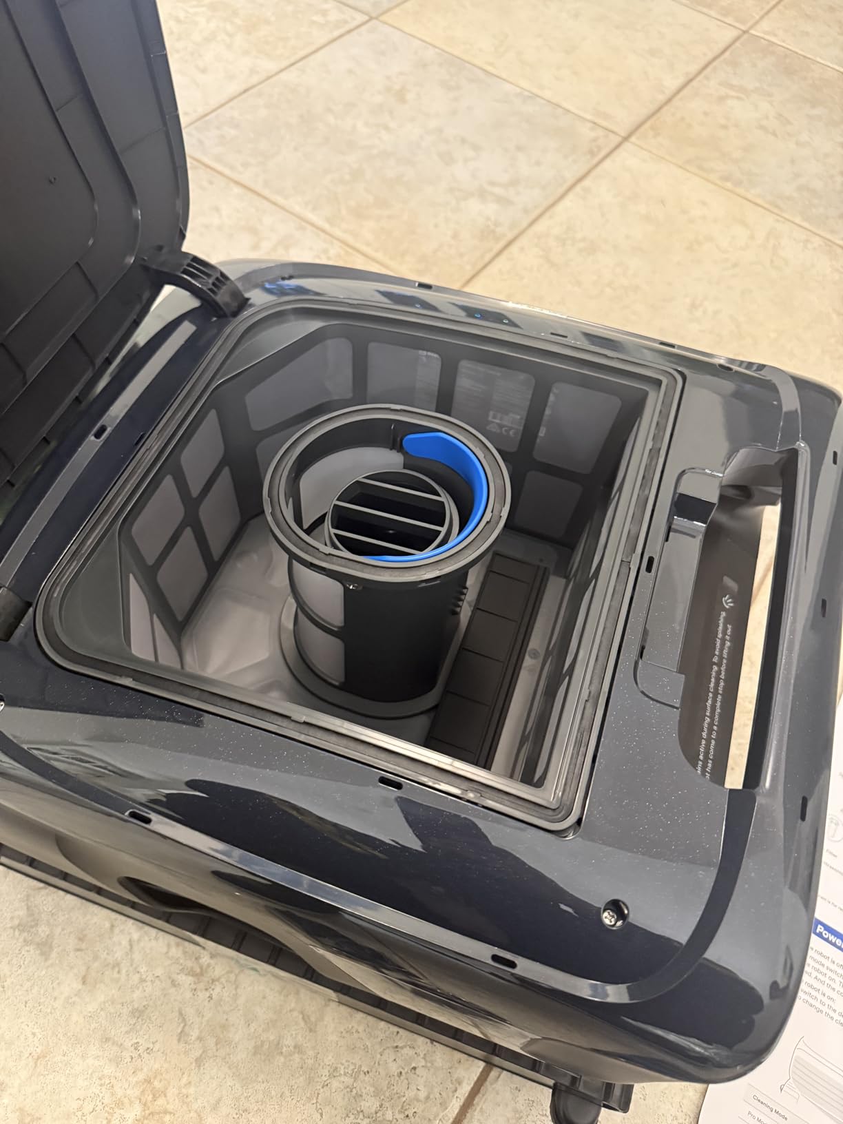 Beatbot Sora 70 AI Navigation Pool Vacuum Robot Full-Coverage Pool Cleaning customer photo 1