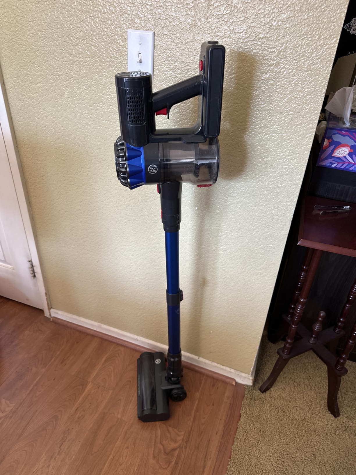 Cordless Vacuum Cleaner, 600W 50Kpa 65Mins Stick Vacuum with Self-Standing, Touch Screen, Anti-Tangle Wireless Vacuum, Vacuum Cleaners for Home/Pet Hair/Carpets/Hardwood Floor customer photo 2