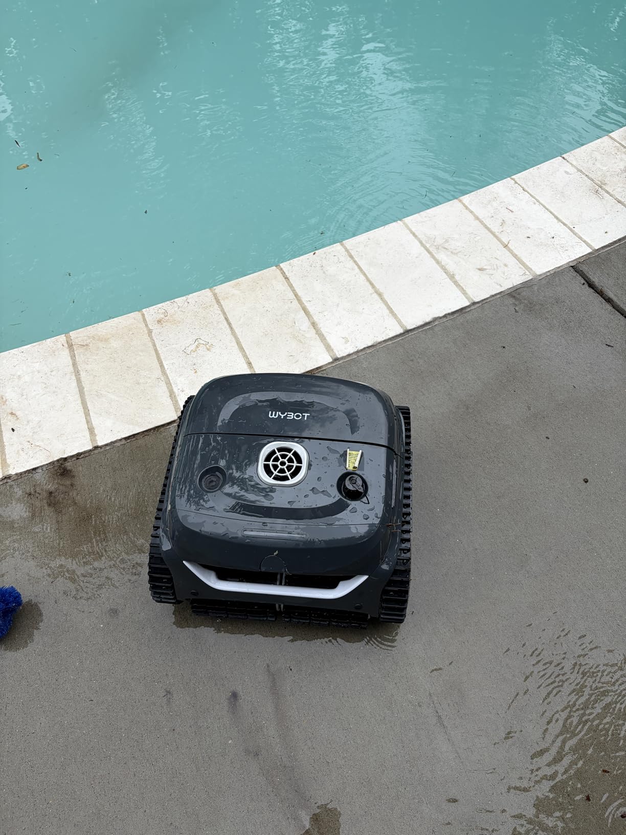Wybot C2 Cordless Pool Vacuum for Inground Pools, Pool Cleaner Robot | 10+180μm Dual Filter, Once Cleaning 2152 Sq.ft, App Control, Cleans Pool Walls, Auto Parking on Low Battery, BlackGreenB customer photo 2