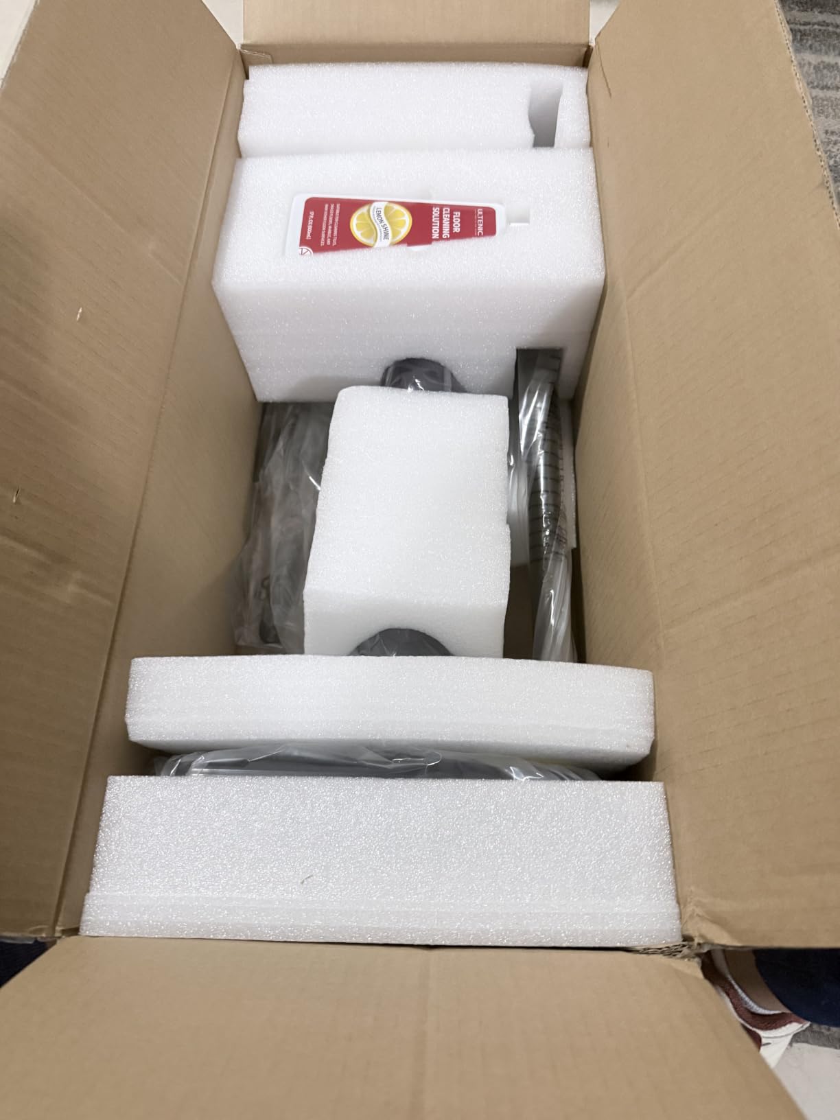 Ultenic Wet Dry Vacuum Cleaner, Vacuum Mop for Wet & Dry Messes, 180° Lay-Flat & Auto Self-Cleaning, 60Mins Runtime & Edge-Cleaning, Anti-Tangle Roller for Hard Floor and Pet Hair, AC1 TriFlex customer photo 2