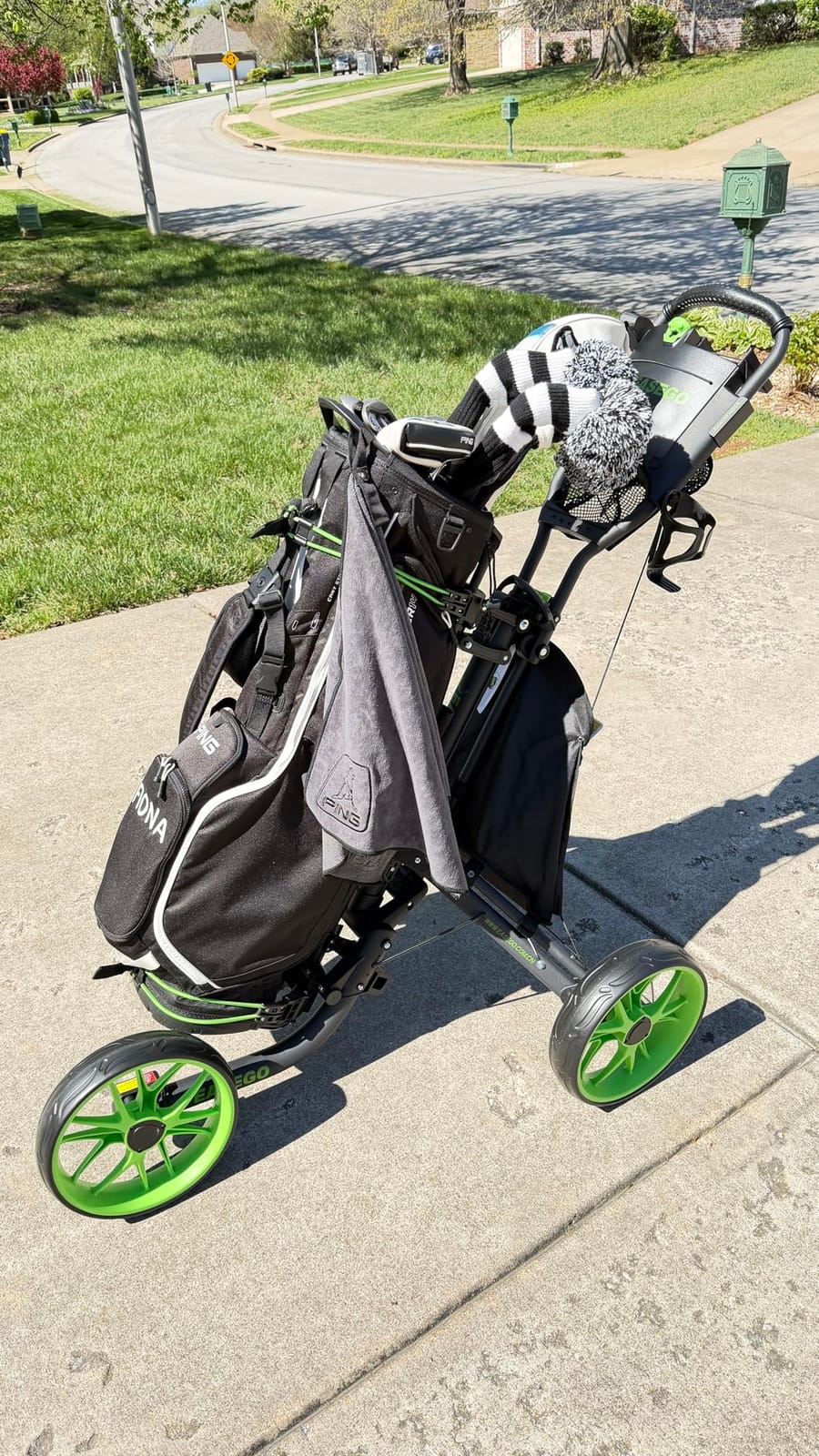 EASEGO Golf Push Cart 3 Wheel : Golf Bag Cart Foldable with Phone Holder/Cup/Umbrella Holder Compact Golf Pull Carts Quick Fold Golf Caddy Push Carts for Different Terrain customer photo 1