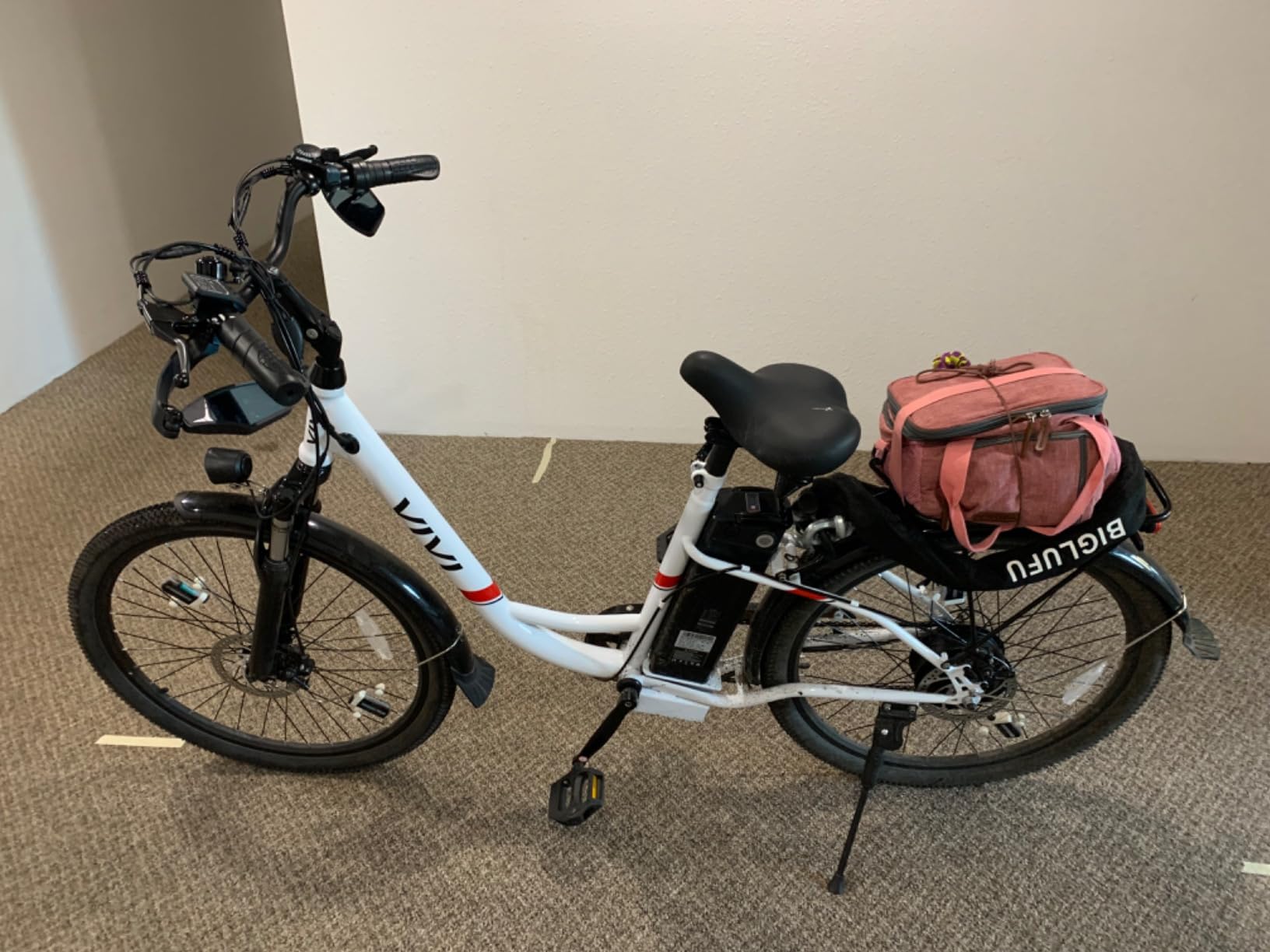 Vivi Electric Bike for Adults, 26'' Step Through Electric Commuter E Bike customer photo 2