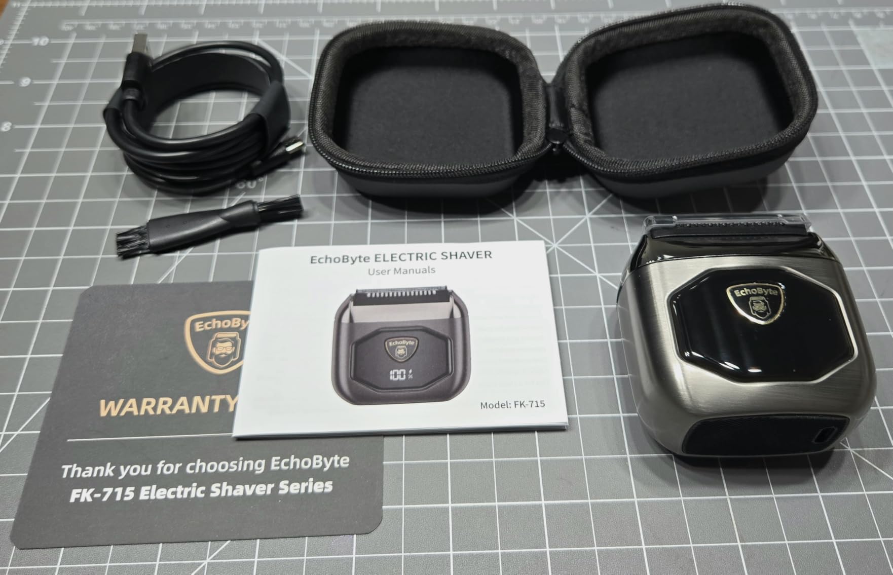 Electric Foil Shaver for Men: Full-Metal Body & 4 Floating Blades, IPX7 wet/dry, USB-C fast charge, 120-min runtime customer photo 1