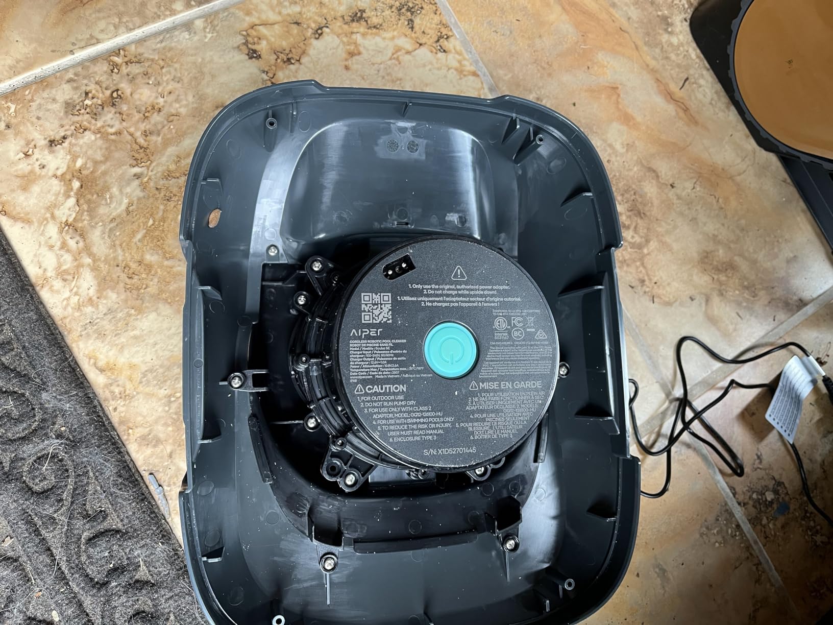 Aiper Scuba SE Automatic Robotic Pool Vacuum for Above Ground Pool customer photo 1