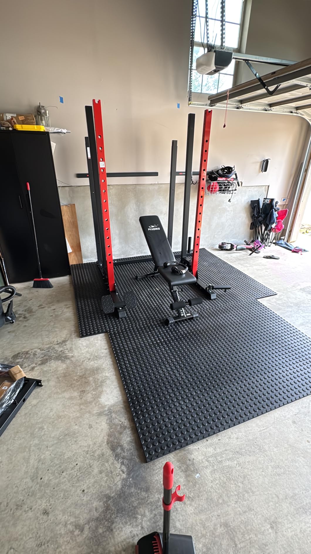 pooboo Power Cage Smith Machine with 2000LB Squat Rack Cable System customer photo 1