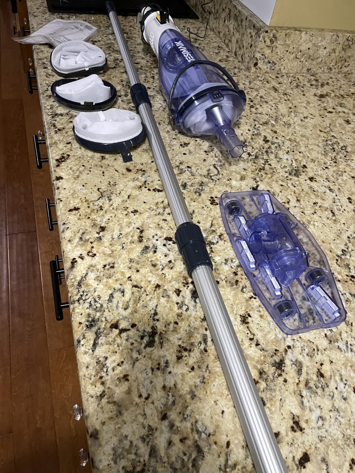 Pool Vacuum for Above Ground Pool, JESIMAIK 18.5 GPM Powerful Suction Handheld Pool Vacuum, 60min Runtime, Telescopic Pole Cordless Pool Vacuum for Above/Inground Pool, Spas, Hot Tubs Cleaning customer photo 1