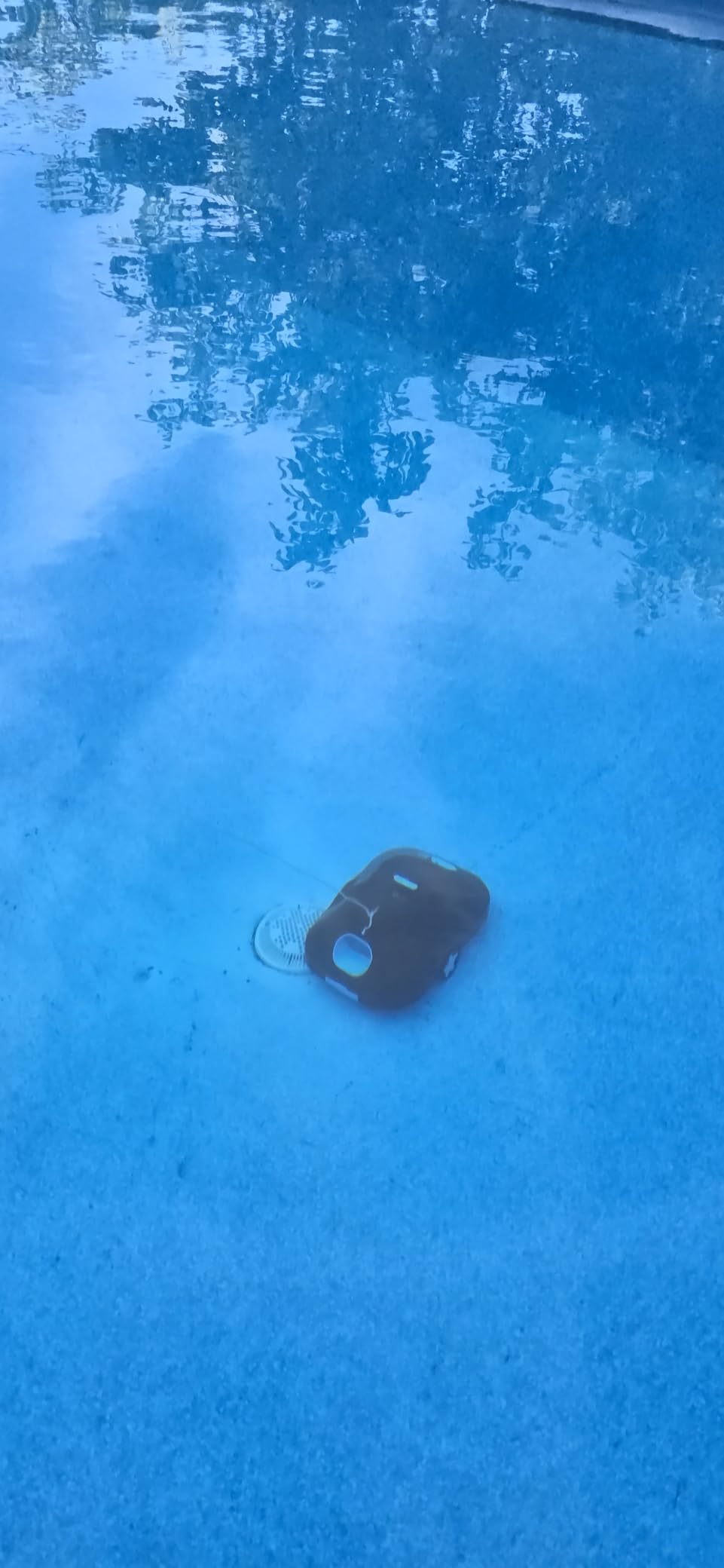 2026 Upgrade Robotic Pool Cleaner,Cordless Automatic Pool Cleaner with 210-Min Runtime,Pool Vacuum for Above Ground & Inground Pools,Coverage up to 2200 Sq.Ft,Easy Retrieve,Smart Parking,Cyan Green customer photo 2