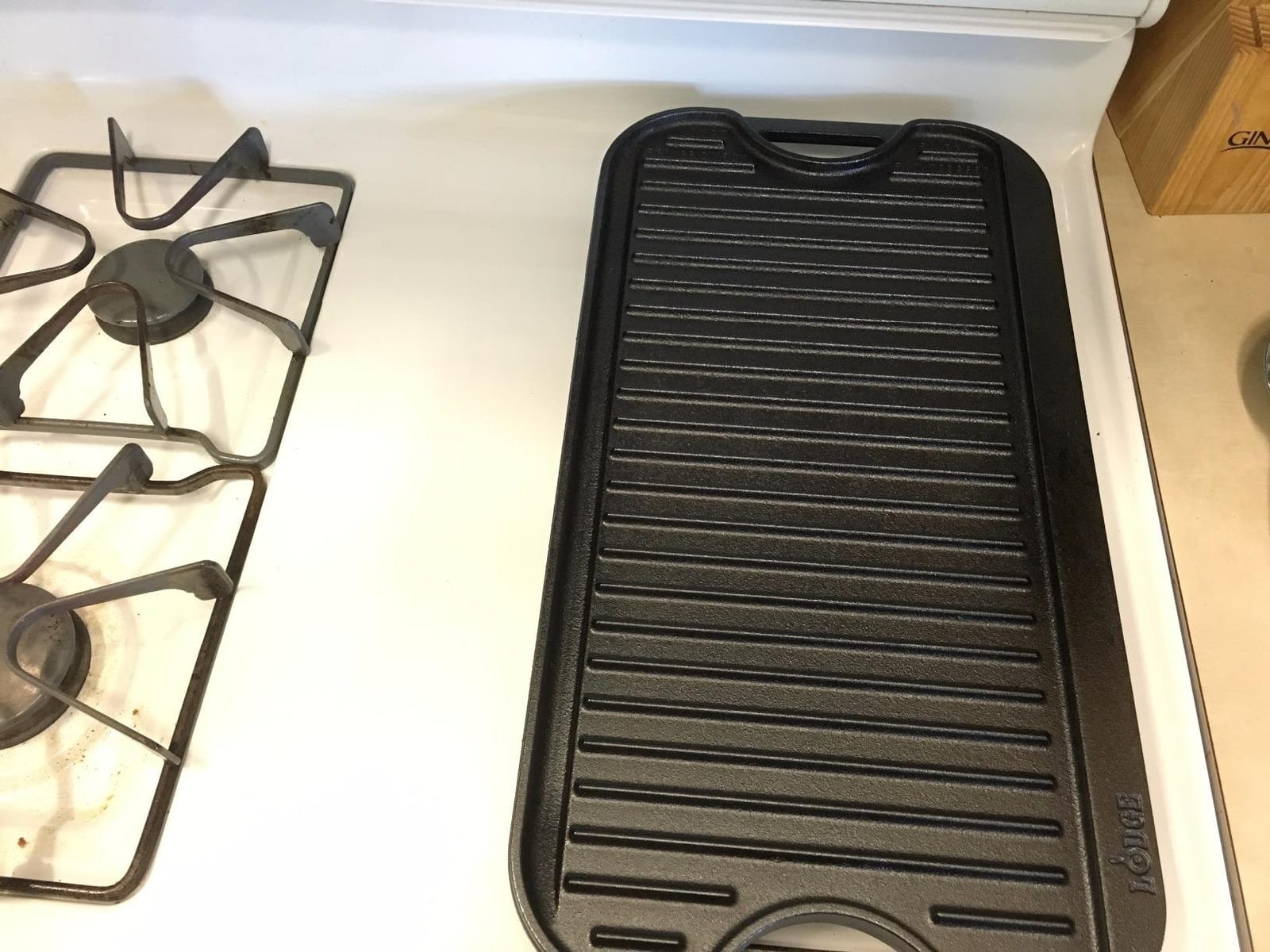 Lodge Pro-Grid Reversible Grill/Griddle, PFAS-Free, 20 x 10.5 Inches customer photo 2