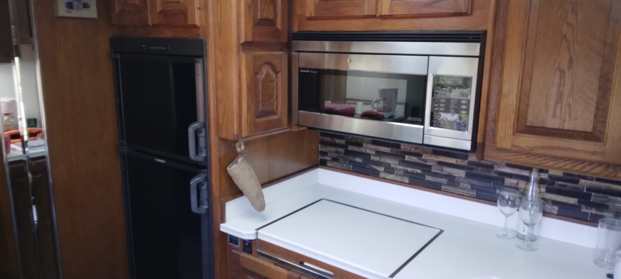 Sharp R1874T 30 in. 1.1 cu. ft. Over the Range Convection Microwave Oven customer photo 2