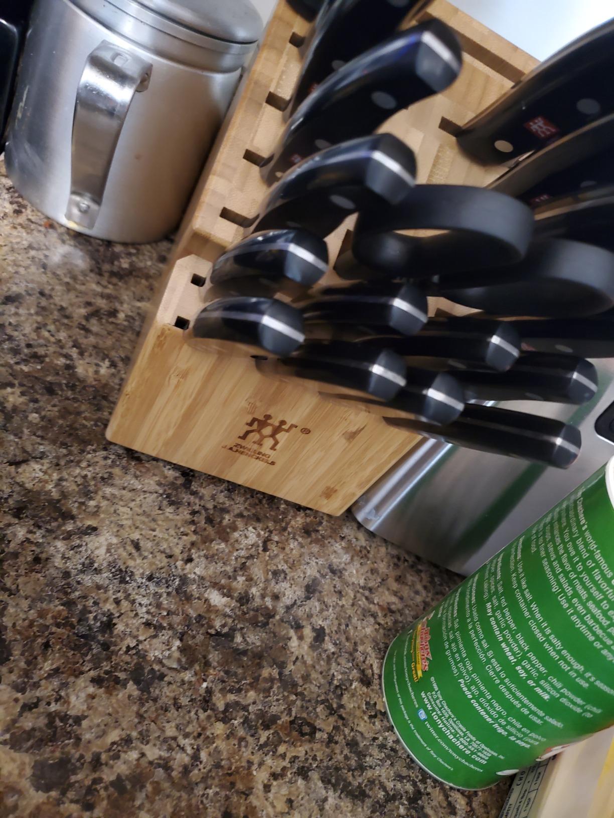 ZWILLING Twin Signature 19-pc Kitchen Knife Set with Block, Chef Knife, Professional Chef Knife Set, German Knife Set Light Brown customer photo 1