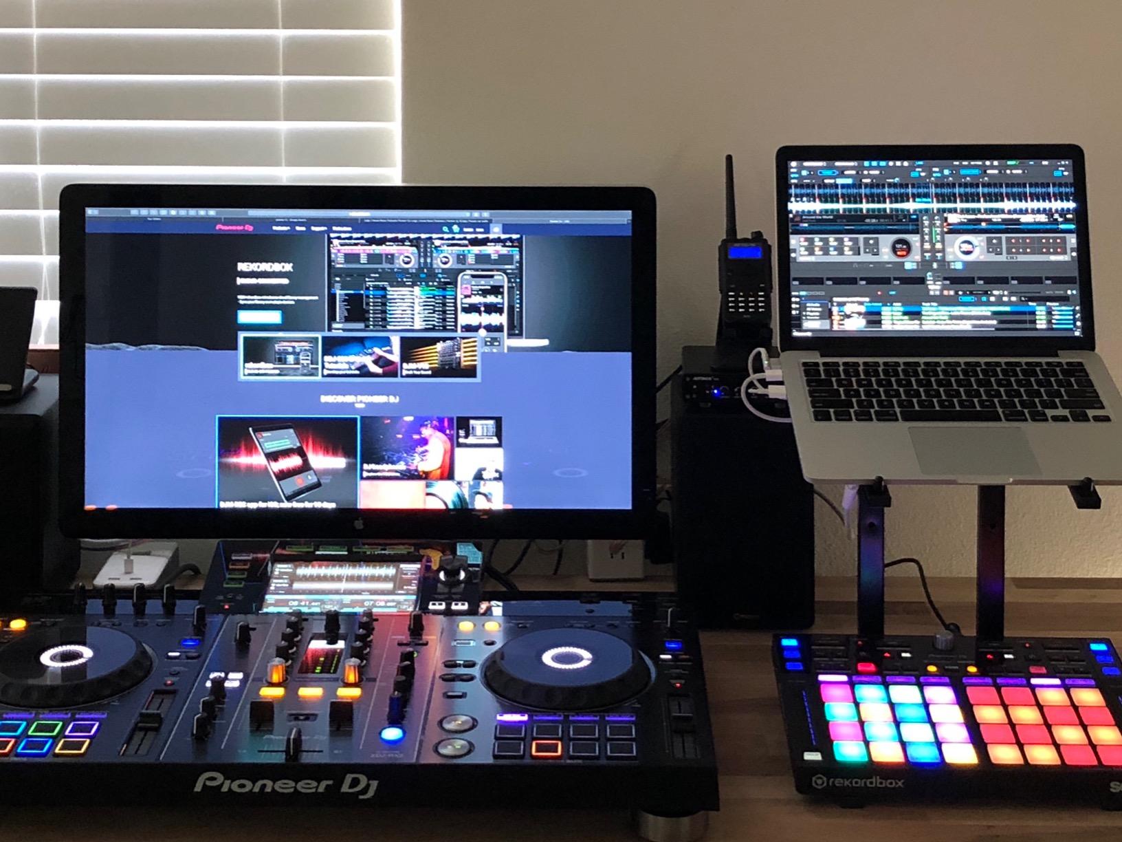 Rockville RLS2400 Lightweight Folding DJ Laptop Stand with Extra Shelf customer photo 2
