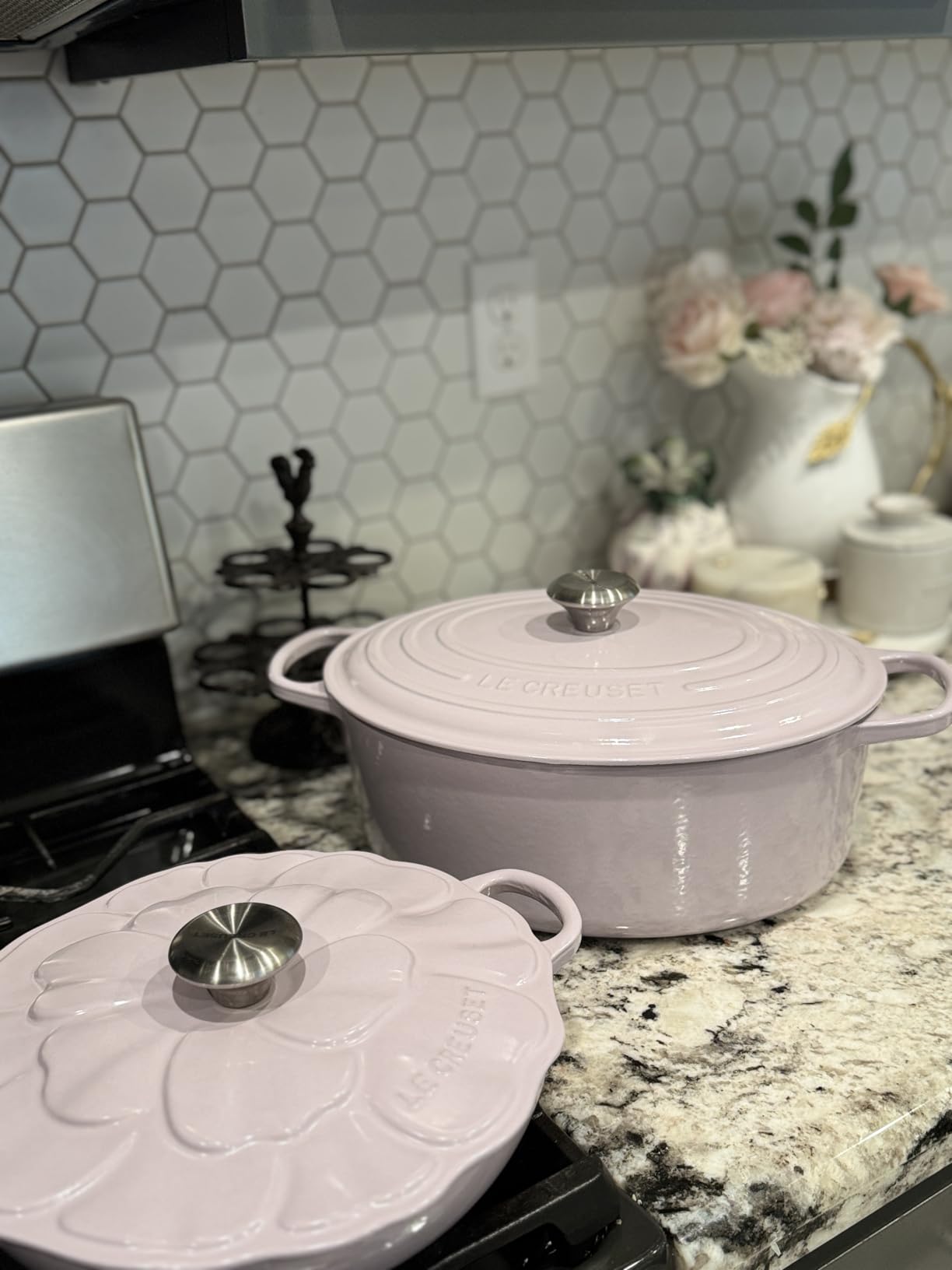 Le Creuset Enameled Cast Iron Signature Oval Dutch Oven, 9.5 qt., Cerise customer photo 1