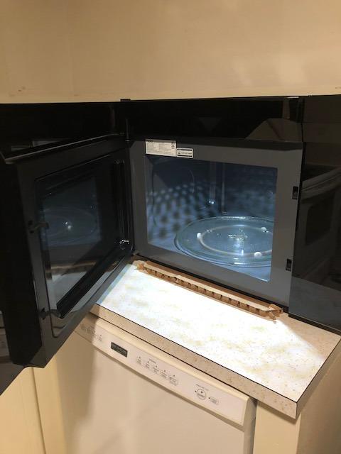 Haier 24” Over the Range Microwave, 1000W, 1.4 Cu. Ft., Stainless Steel customer photo 2