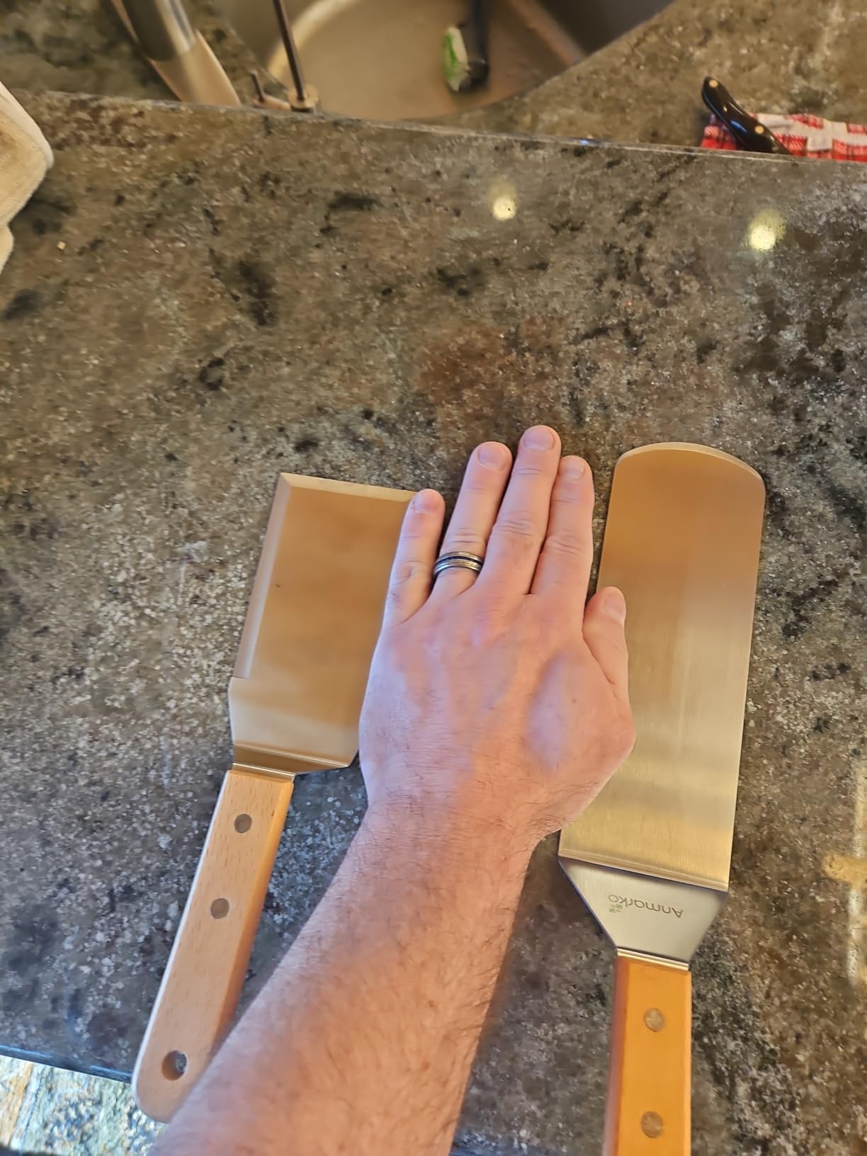 Anmarko Professional Griddle Spatula Set - Stainless Steel Metal Spatula and Griddle Scraper - Heavy Duty Commercial Grade customer photo 2