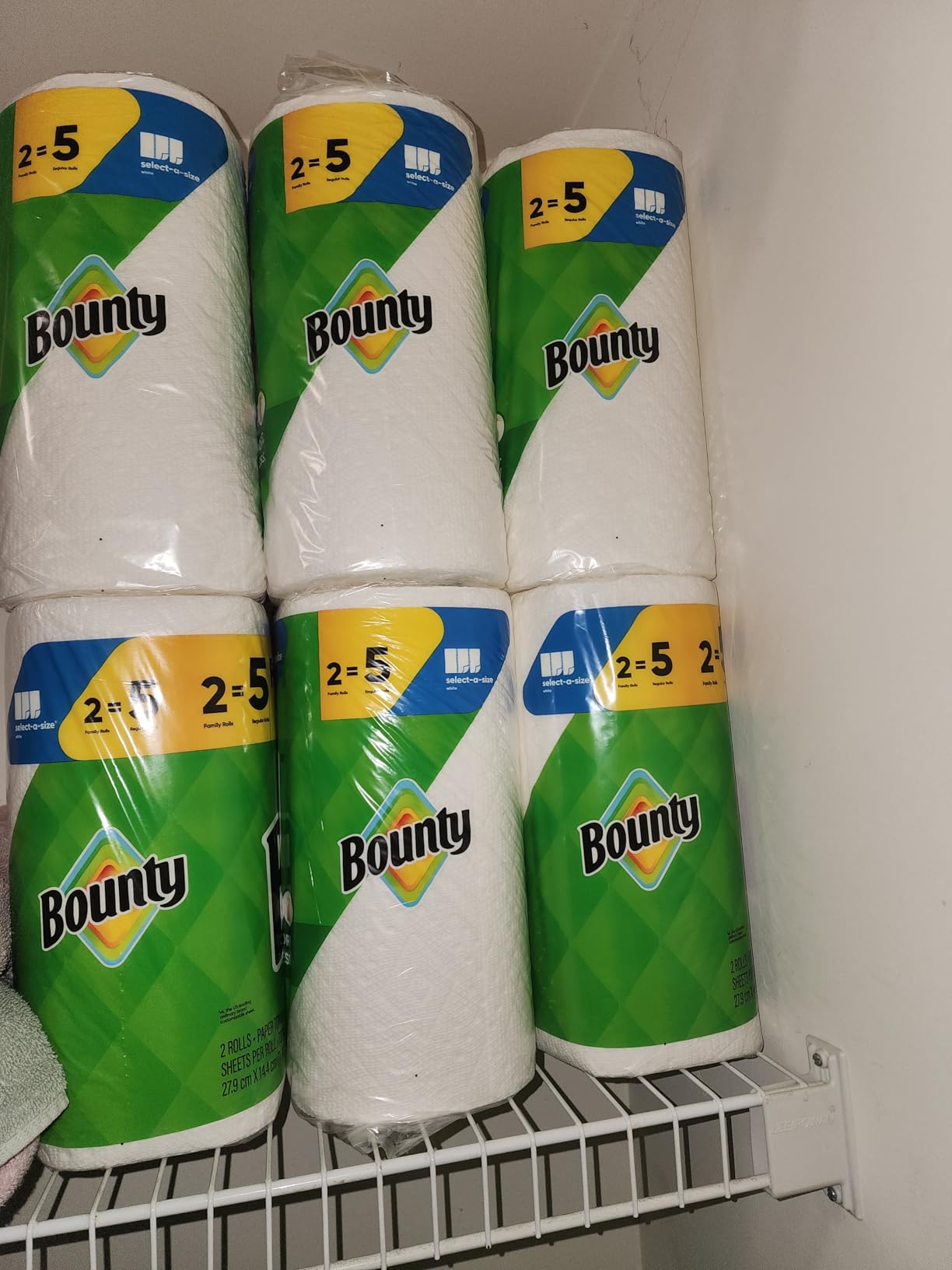 Bounty Quick Size Paper Towels customer photo 1