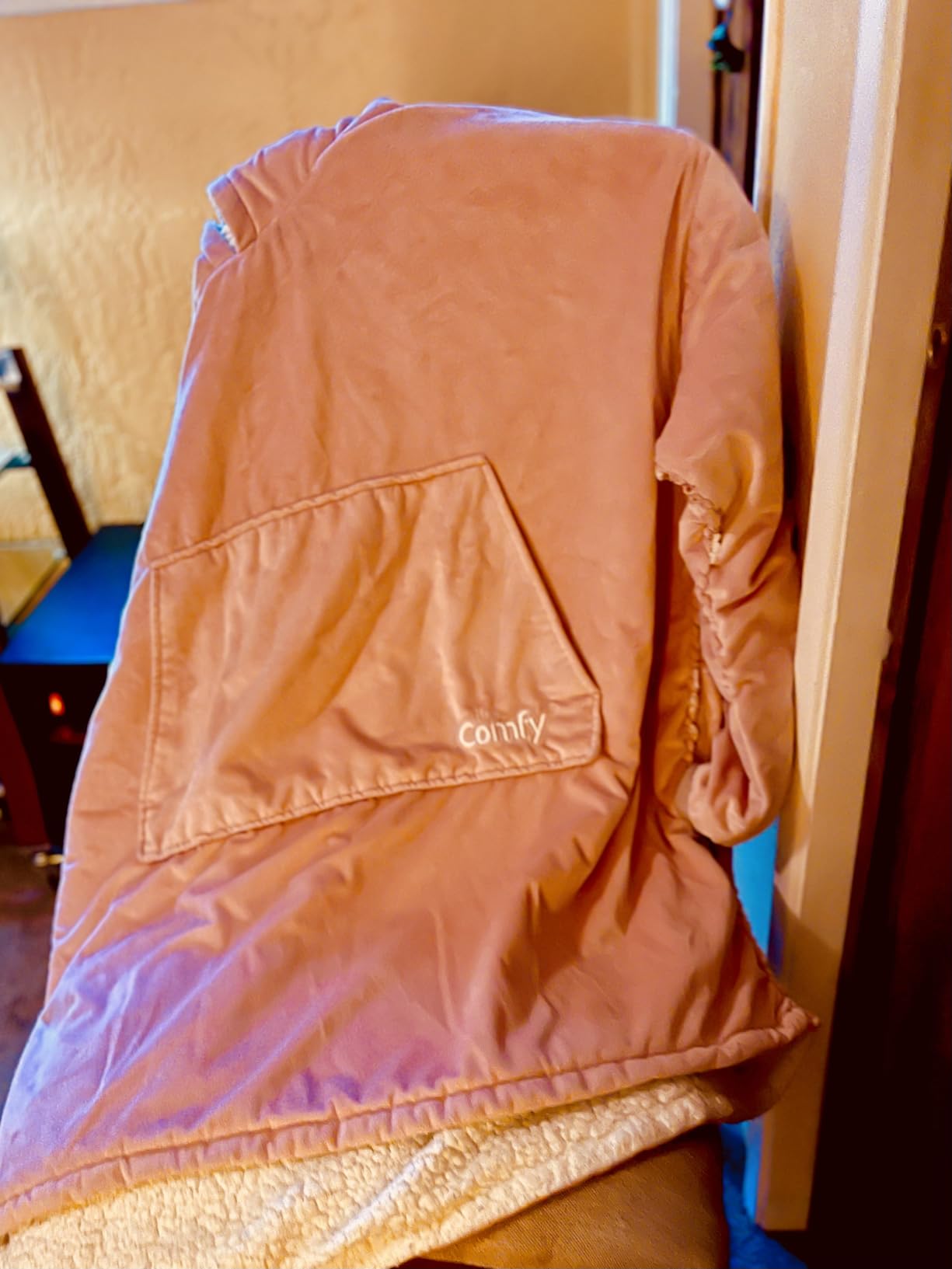 THE COMFY Sherpa Hoodie customer photo 2