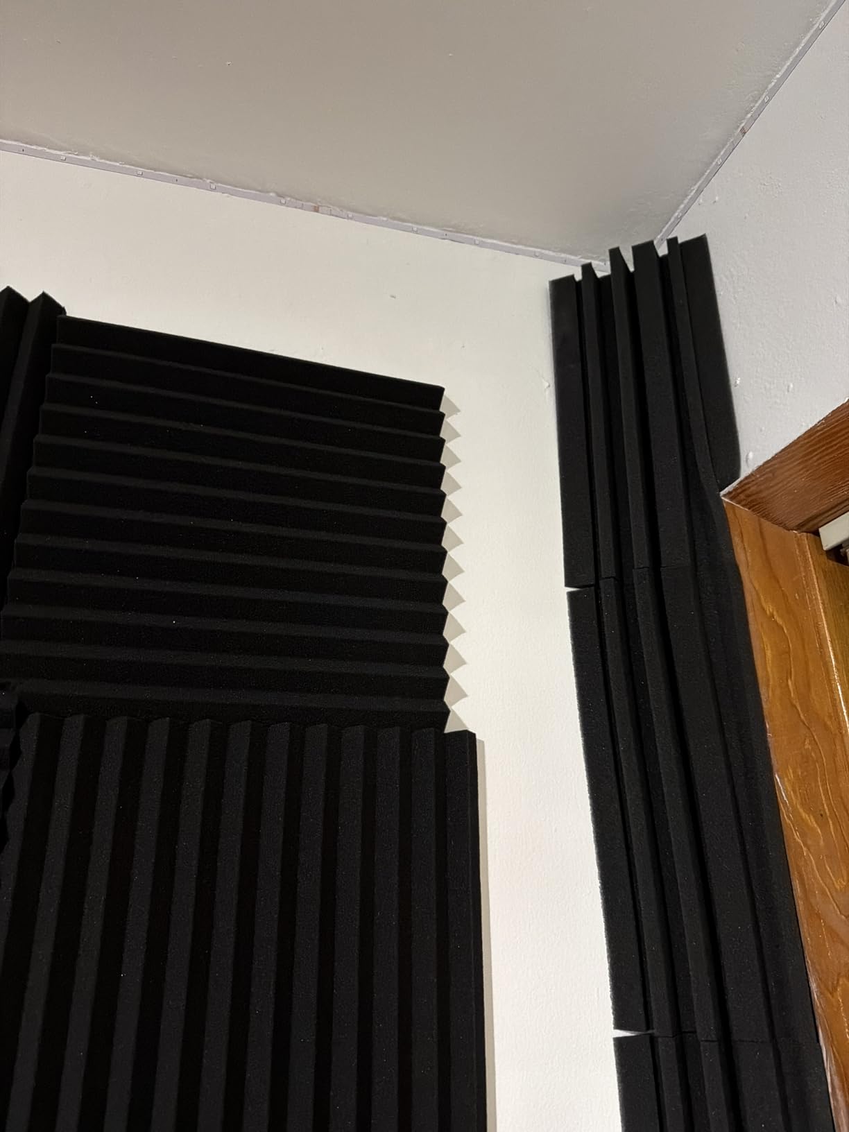 TroyStudio Bass Traps - 12 Pcs 4 X 4 X 12 Inches Dense Thick Studio Bass Foam Corner, Acoustic Treatment Panel Absorbing Echo Reverb, Low Frequency Sound Absorber for Music Room Home Recording Studio customer photo 2