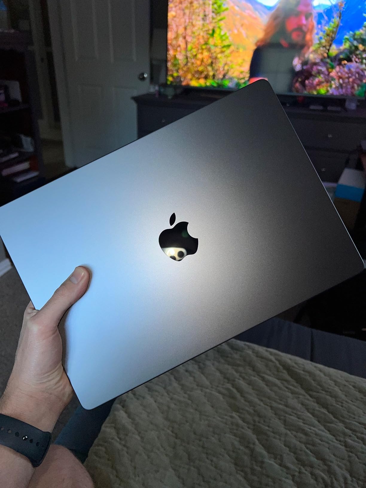 Apple MacBook Pro M2 Pro customer photo 2