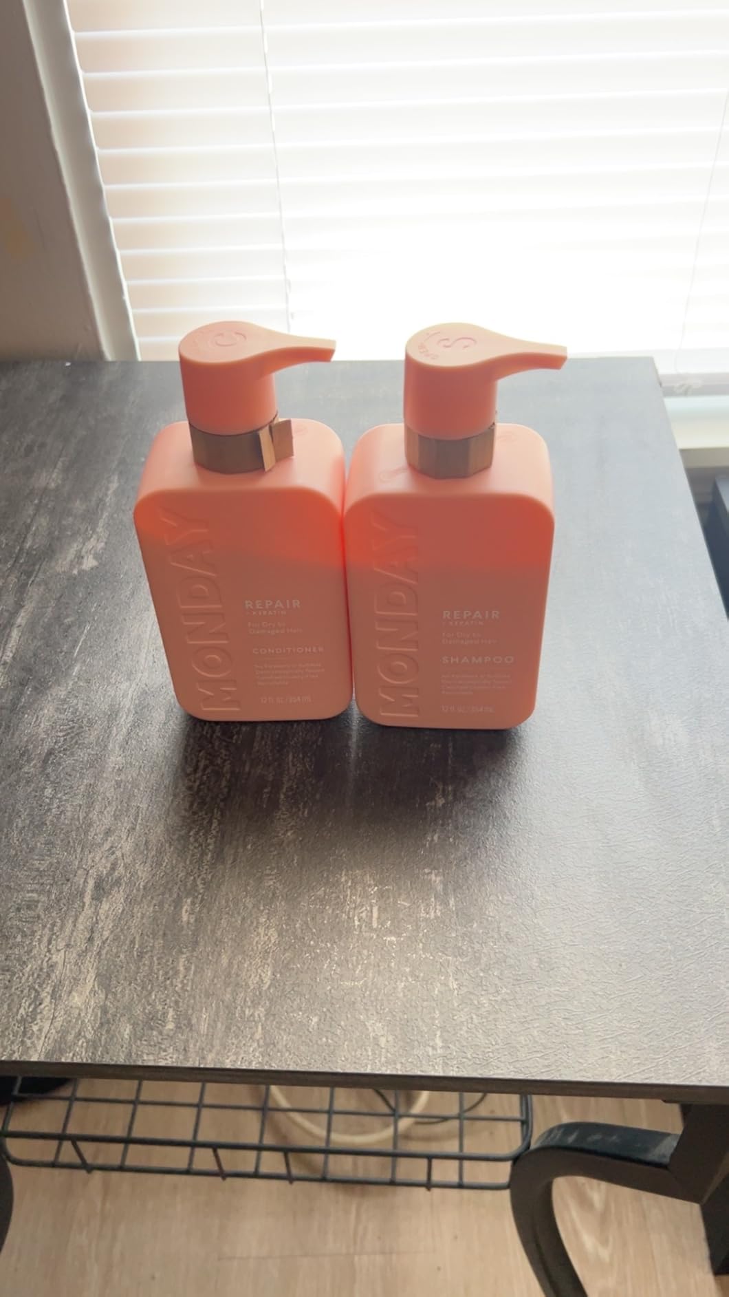 MONDAY Repair Shampoo Set customer photo 1