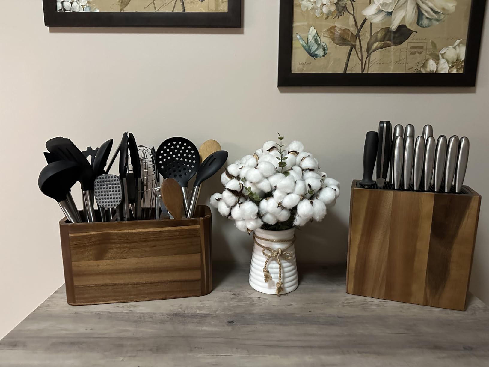 KITCHENDAO XL Acacia Wood Universal Knife Block with Slots for Scissors and Sharpening Rod, Safe, Space Saver Knives Storage Stand Display without Knives, Unique Slot Design to Protect Blade customer photo 1